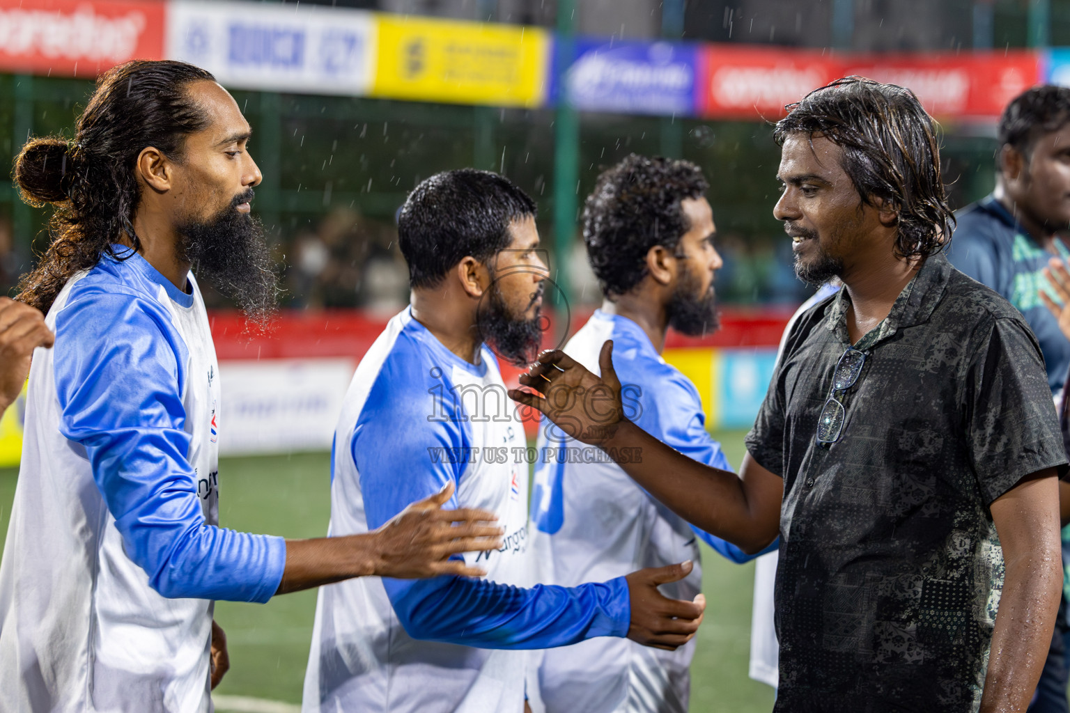 Dh. Kudahuvadhoo VS N. Kendhikulhudhoo in Round of 16 on Day 40 of Golden Futsal Challenge 2024 which was held on Tuesday, 27th February 2024, in Hulhumale', Maldives Photos: Hassan Simah / images.mv