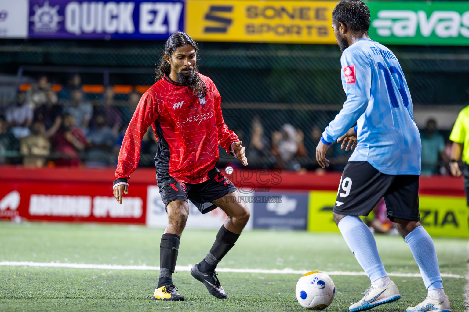 HDh Neykurendhoo vs HDh Kumundhoo in Haa Dhaalu Atoll Semi Final on Day 23 of Golden Futsal Challenge 2025 was held on Monday , 27th January 2025, in Hulhumale', Maldives.
Photos: Ismail Thoriq / images.mv
