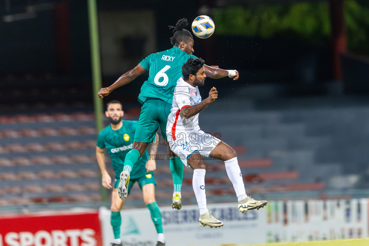 Odi Sports Club vs Maziya SR in the Final of FAM League Cup 2025 held at National Football Stadium, Male', Maldives on Wednesday, 28th May 2025.
Photos By: Ismail Thoriq / images.mv