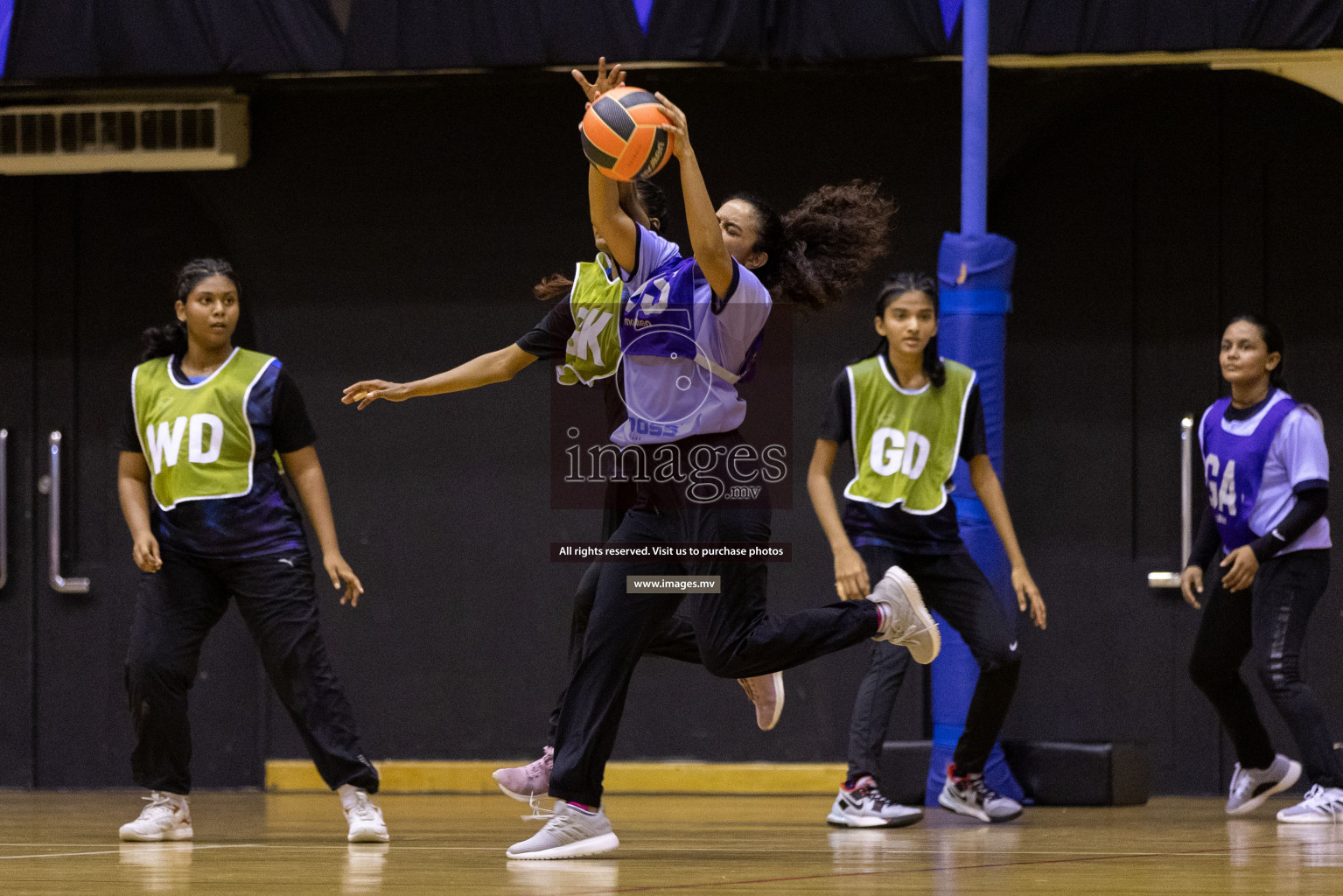 Youth United Sports Club vs Club Vyansa in the 2nd Division Final of Milo National Netball Tournament 2022 on 22nd July 2022 held in Social Center, Male', Maldives. Photographer: Shuu / images.mv