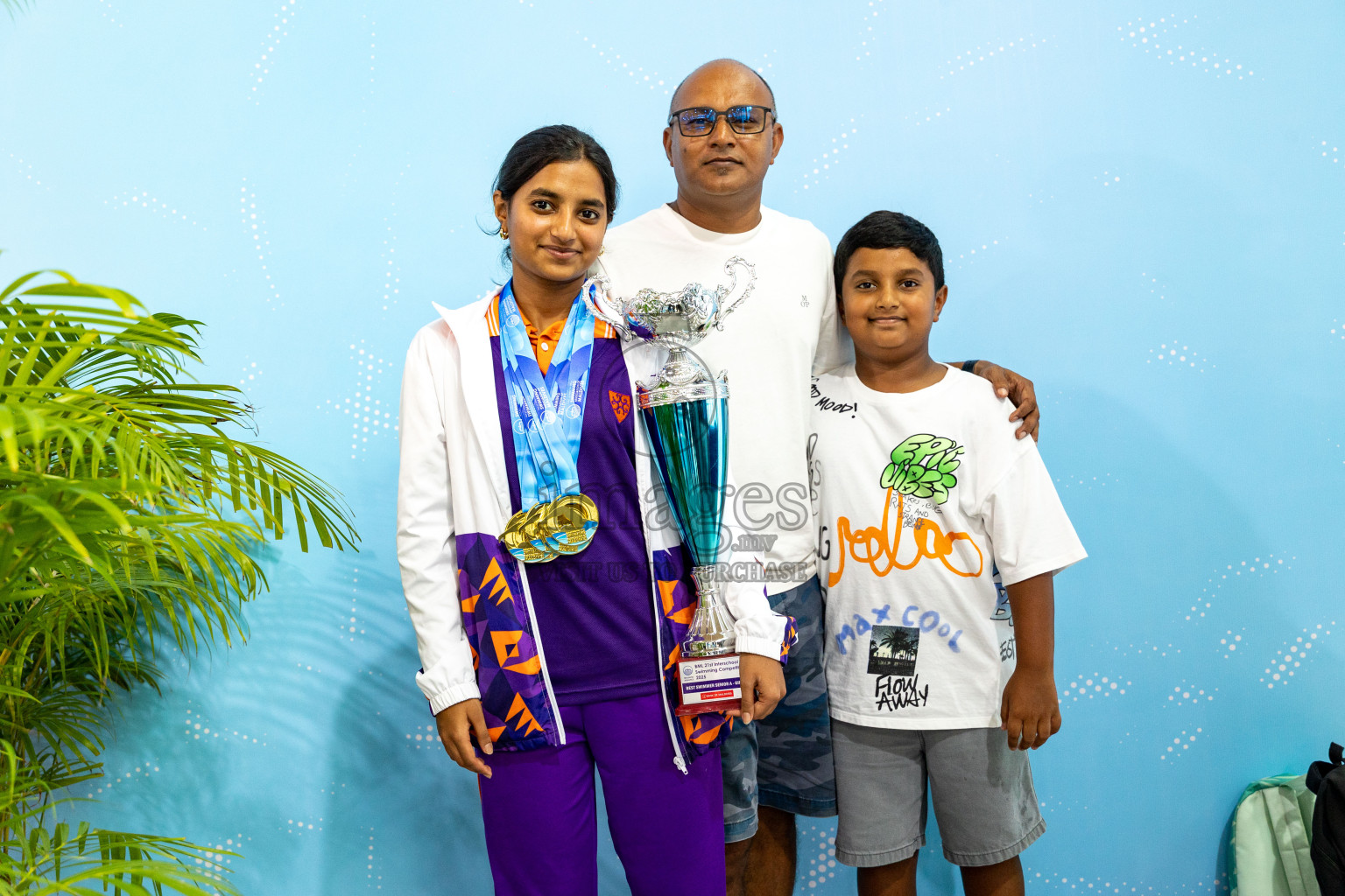 Closing Ceremony of BML 21st Interschool Swimming Competition 2025 .was held in Hulhumale' Swimming Pool, Hulhumale', Maldives on Saturday, 18th October 2025. 
Photos: Hassan Simah / images.mv