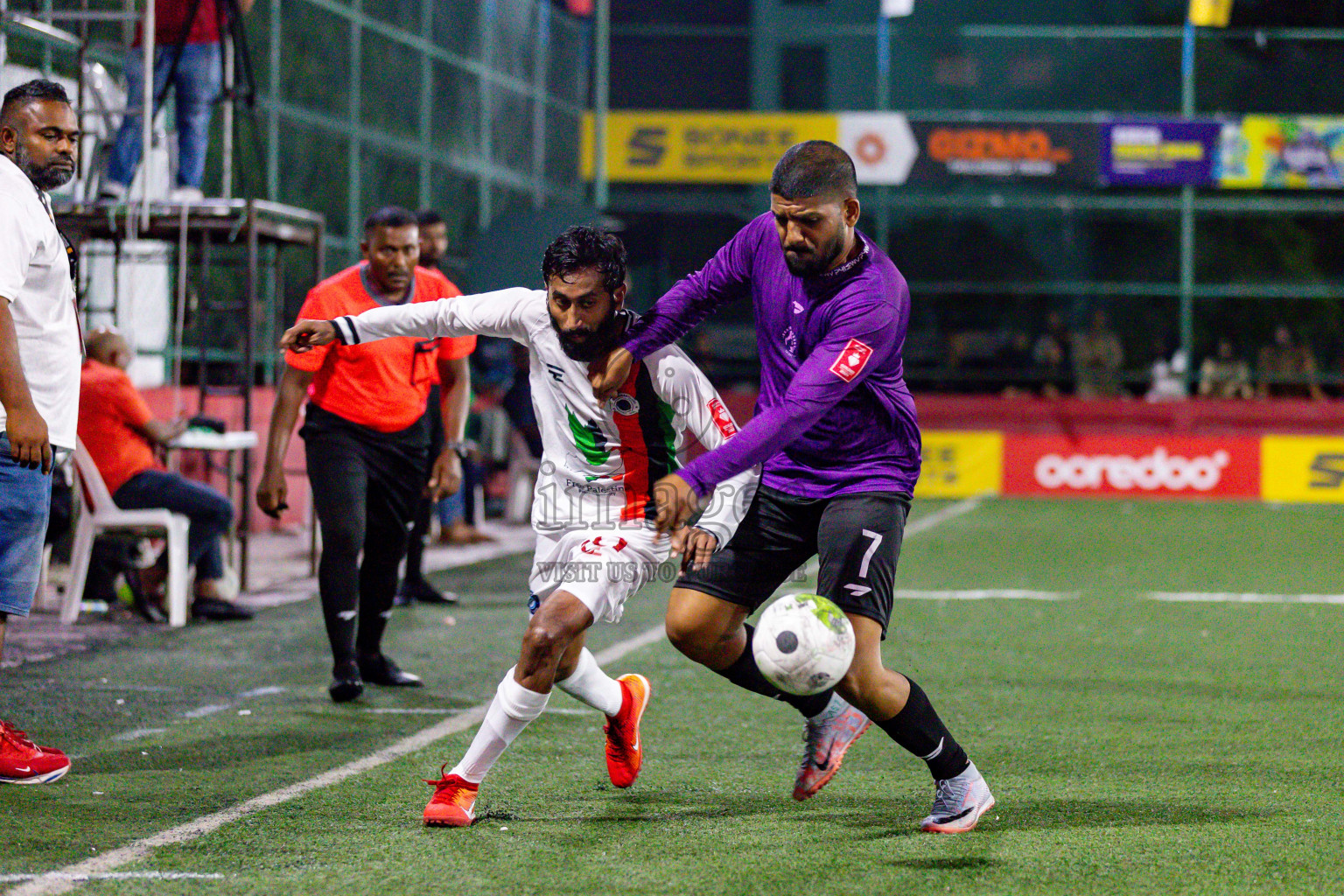 GA. Kolamaafushi vs GA. Kanduhulhuhdhoo in Day 19 of Golden Futsal Challenge 2024 was held on Friday, 2nd February 2024 in Hulhumale', Maldives 
Photos: Hassan Simah / images.mv