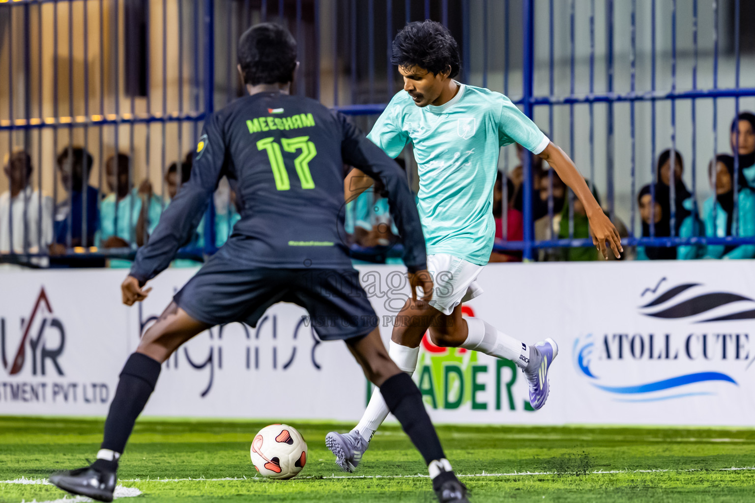 Dhonfan vs Fehendhoo in Day 1 of Better in Baa Futsal Fiesta 2025 Man's division held in B. Eydhafushi, Maldives on Wednesday, 5th November 2025. Photos: Nausham Waheed / images.mv