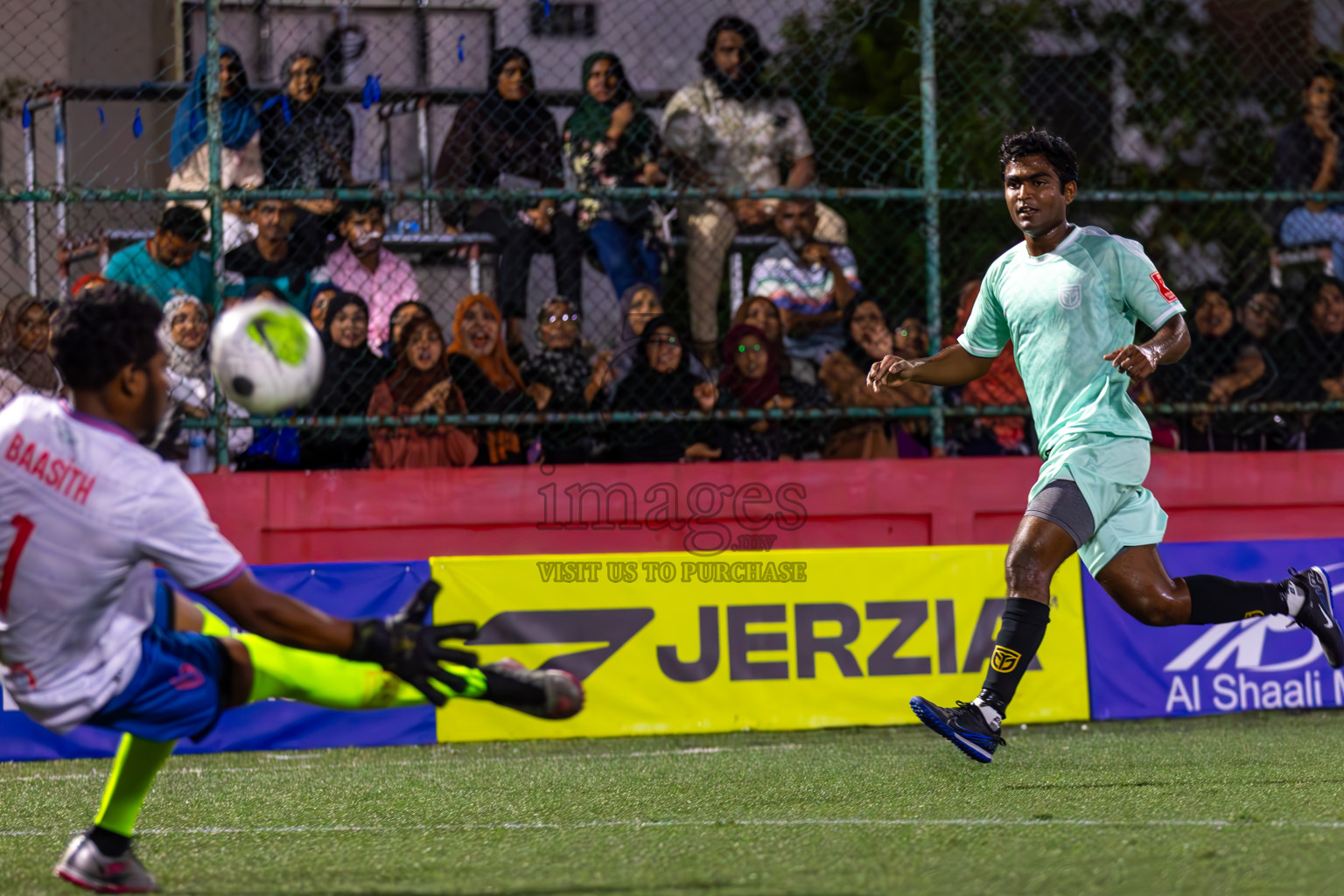 B Kendhoo vs B Thulhaadhoo in Day 21 of Golden Futsal Challenge 2024 was held on Sunday , 4th February 2024 in Hulhumale', Maldives
Photos: Ismail Thoriq / images.mv