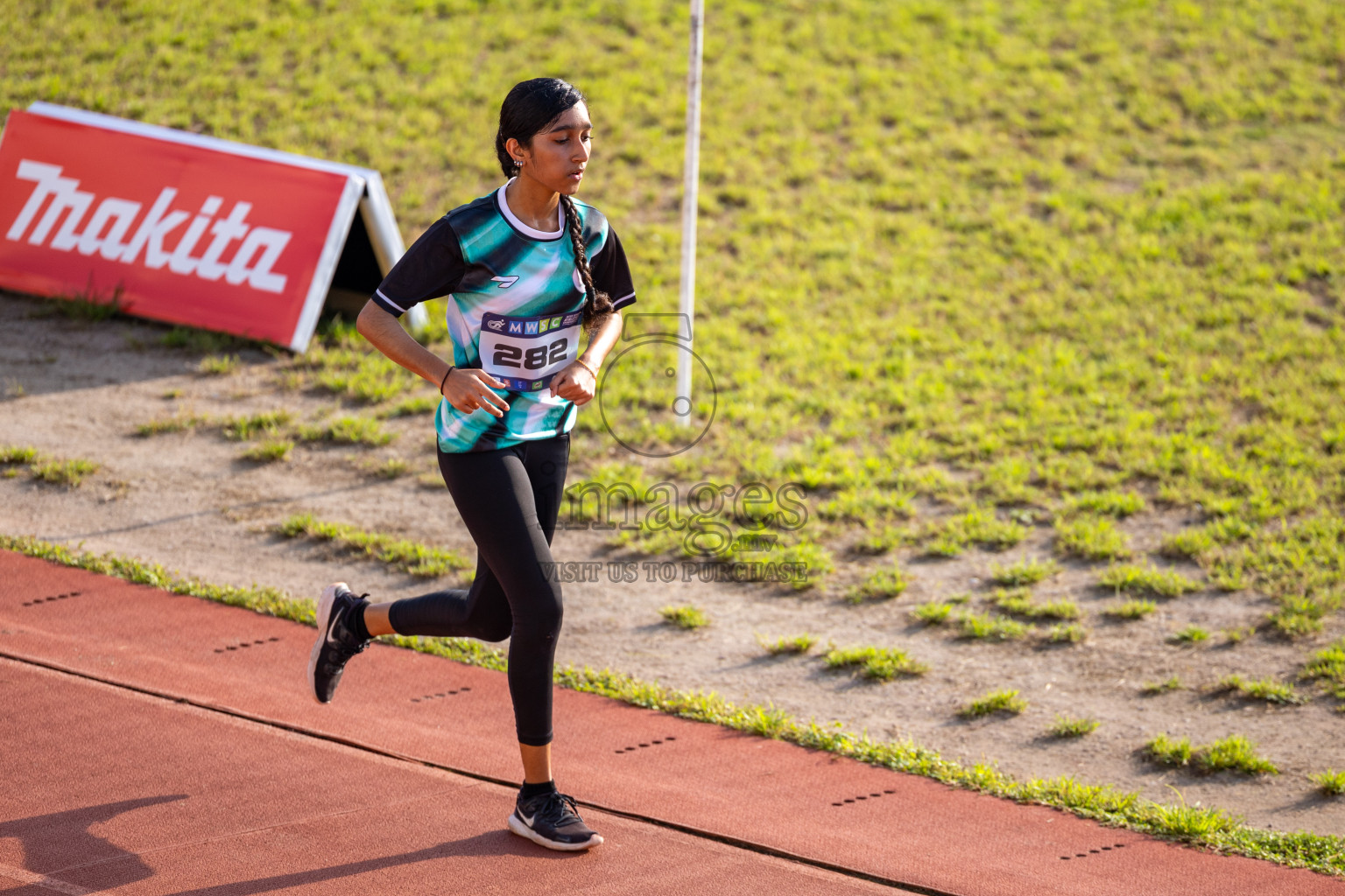 Day 6 of MWSC Interschool Athletics Championships 2024 held in Hulhumale Running Track, Hulhumale, Maldives on Thursday, 14th November 2024. Photos by: Ismail Thoriq / Images.mv