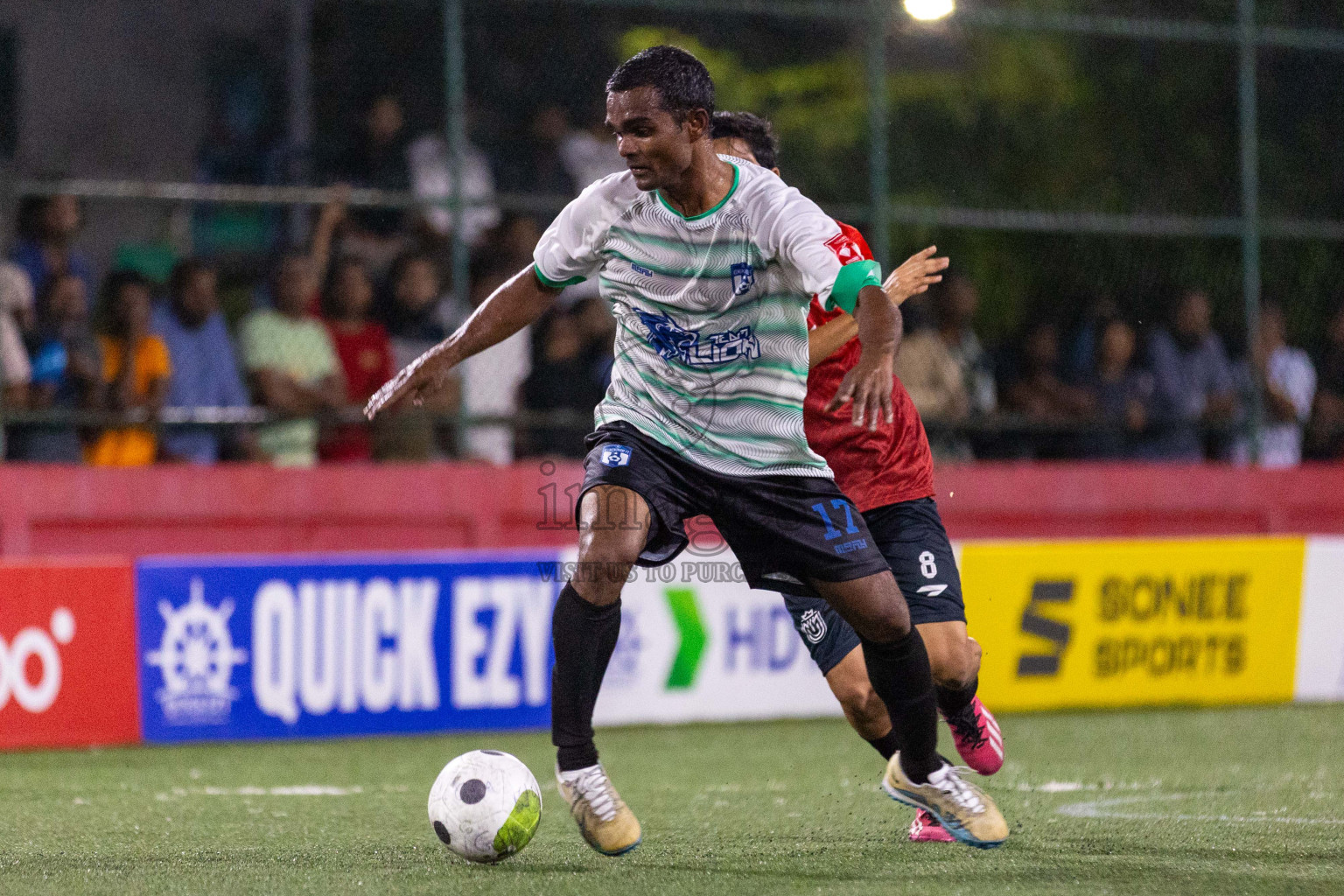 HDh Nolhivaran vs HDh Kumundhoo in Day 6 of Golden Futsal Challenge 2024 was held on Saturday, 20th January 2024, in Hulhumale', Maldives
Photos: Ismail Thoriq / images.mv