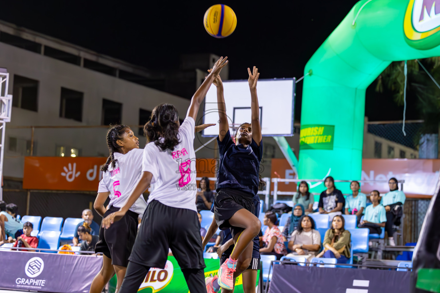 Day 3 of MILO Ramadan 3x3 Challenge 2024 was held in Ekuveni Outdoor Basketball Court at Male', Maldives on Thursday, 14th March 2024.
Photos: Ismail Thoriq / images.mv