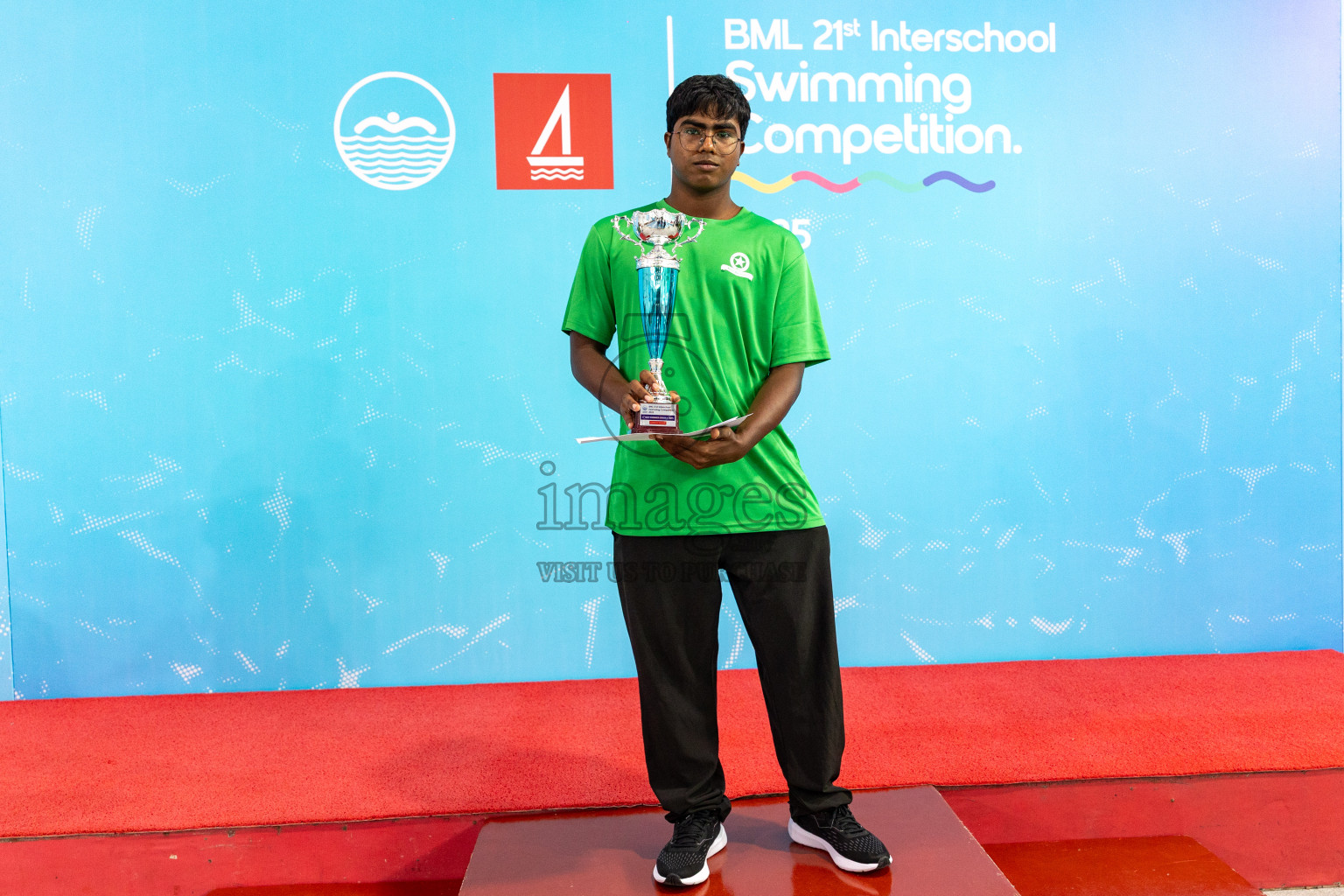 Closing Ceremony of BML 21st Interschool Swimming Competition 2025 .was held in Hulhumale' Swimming Pool, Hulhumale', Maldives on Saturday, 18th October 2025. 
Photos: Hassan Simah / images.mv