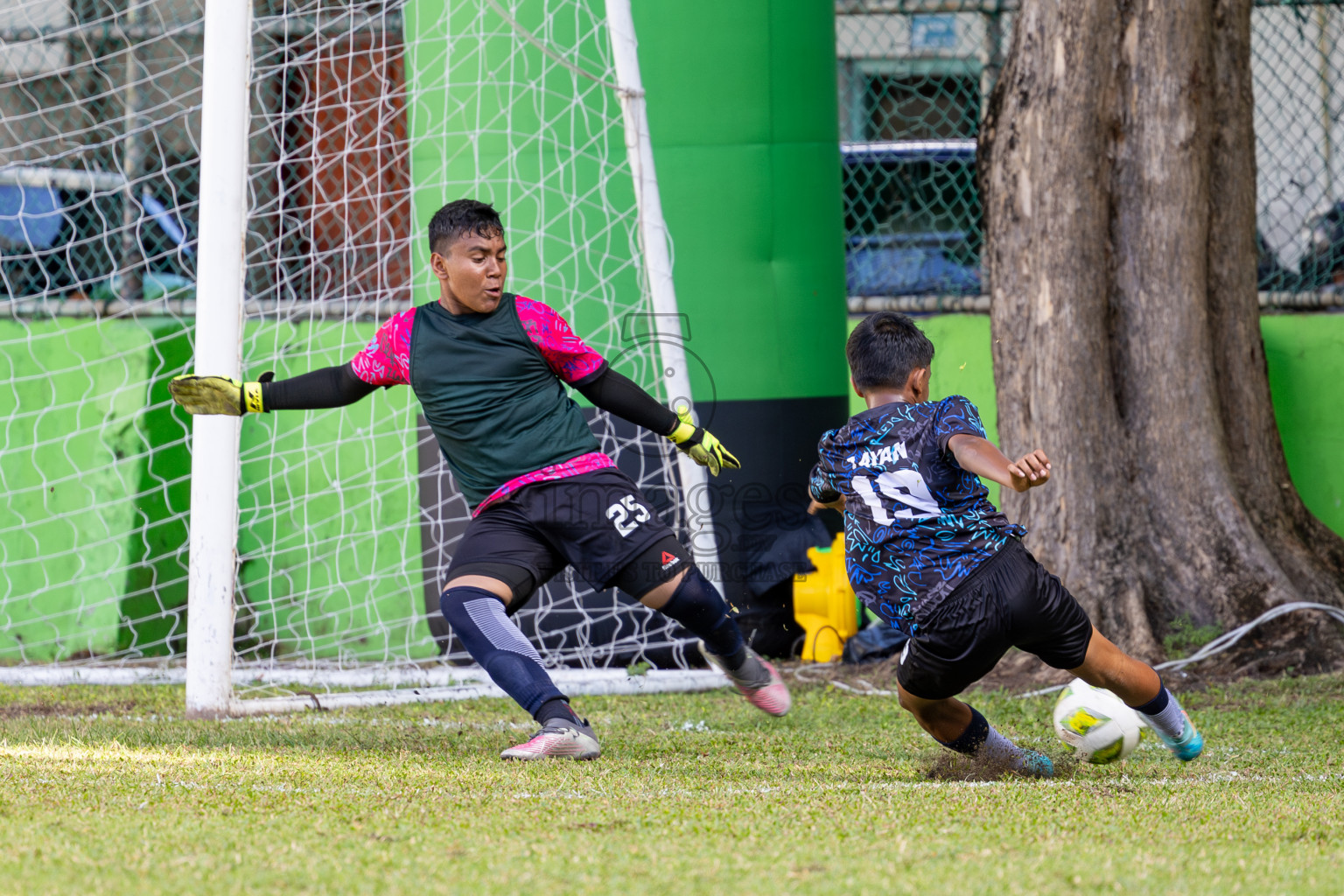 Day 4 of MILO Academy Championship 2024 (U-14) was held in Henveyru Stadium, Male', Maldives on Sunday, 3rd November 2024. 
Photos: Hassan Simah / Images.mv