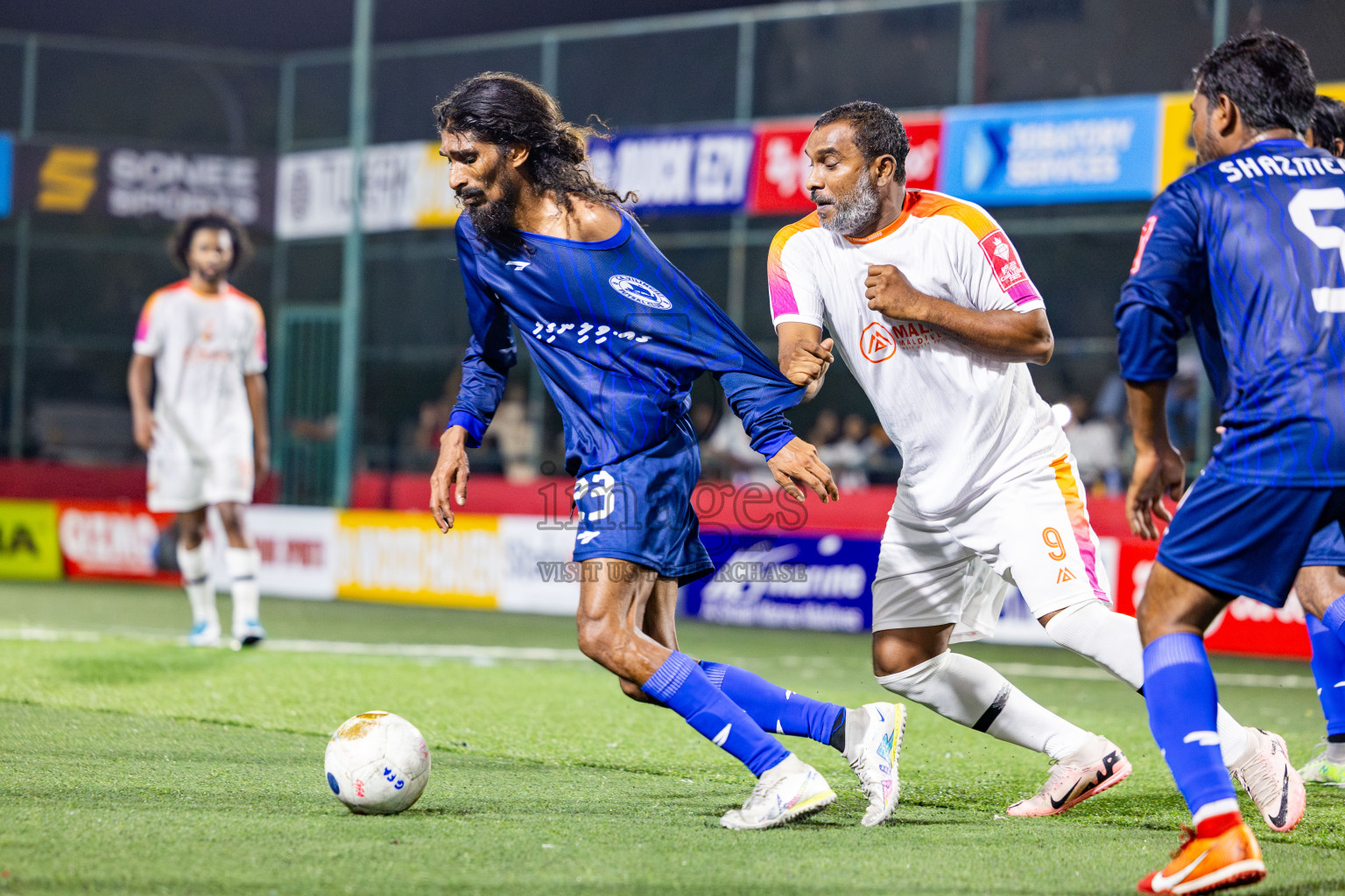 GA Maamendhoo VS GA Villingili in Day 8 of Golden Futsal Challenge 2025 was held on Sunday, 12th January 2025, in Hulhumale', Maldives Photos: Nausham Waheed , Ismail Thoriq / images.mv