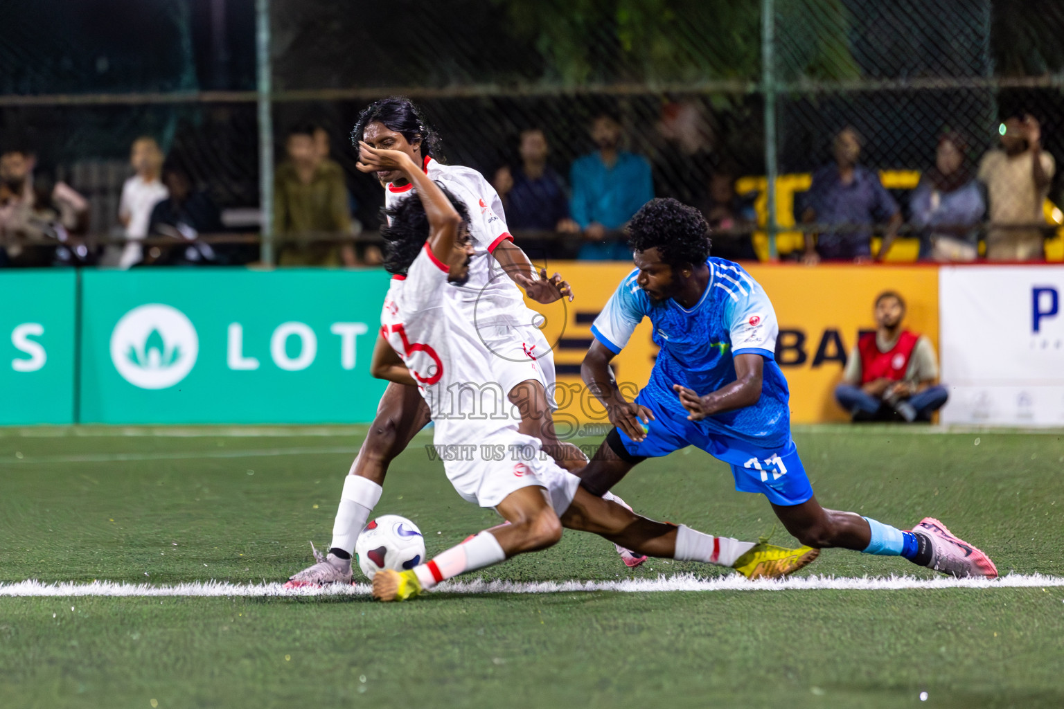 Club Fen vs Club Aasandha in Club Maldives Cup 2024 held in Rehendi Futsal Ground, Hulhumale', Maldives on Friday, 27th September 2024. 
Photos: Hassan Simah / images.mv