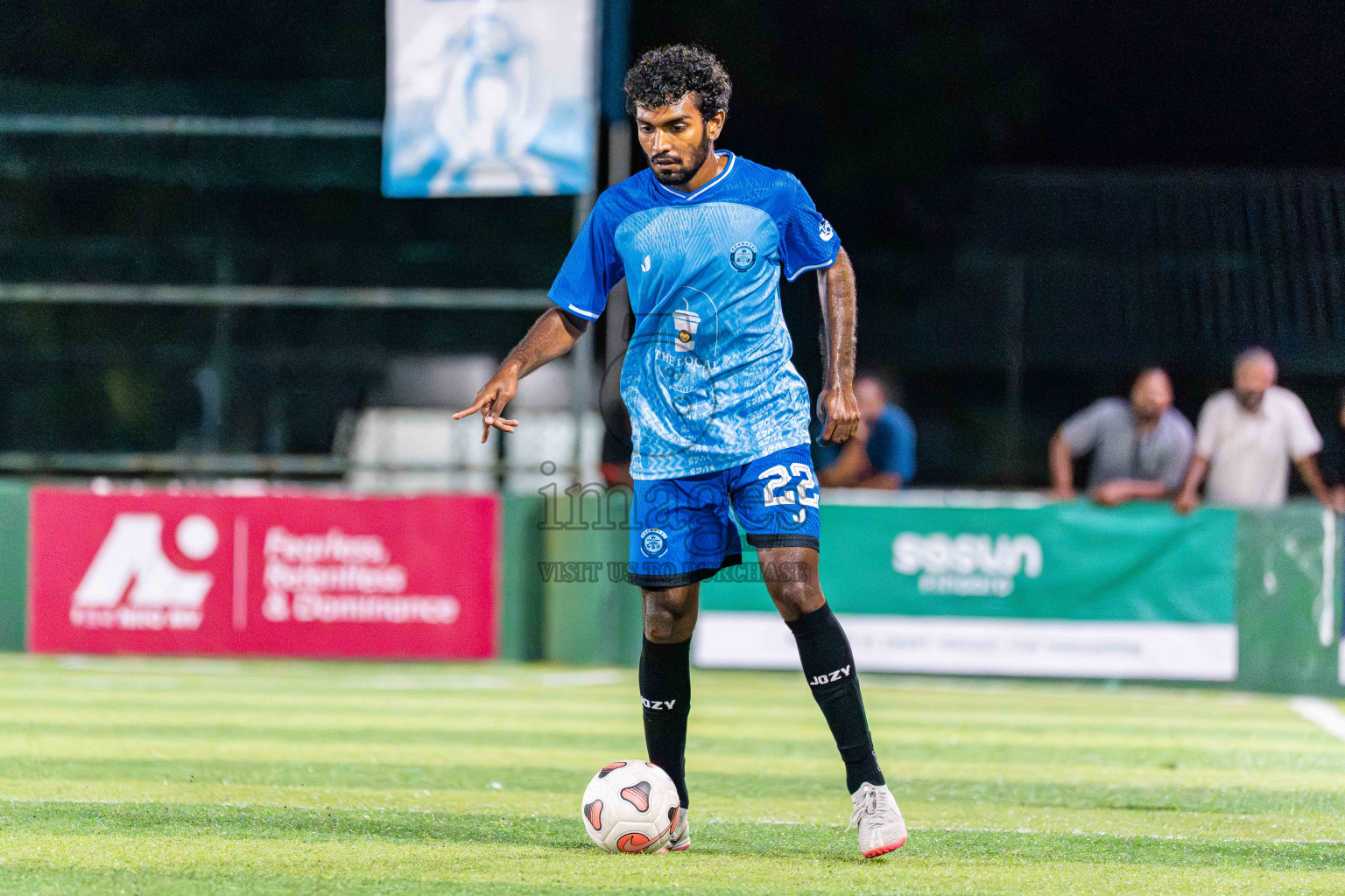 Goalhians VS Foemathi in Day 4 - Fonadhoo Youth Futsal Challenge 2025 held in Fonadhoo Futsal Stadium, L. Fonadhoo, Maldives on Wednesday, 29th October 2025 Photos: Arif Rasheed / images.mv
