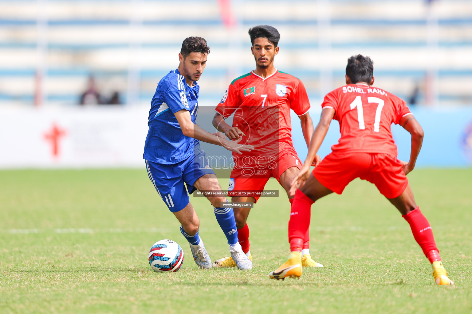 Kuwait vs Bangladesh in the Semi-final of SAFF Championship 2023 held in Sree Kanteerava Stadium, Bengaluru, India, on Saturday, 1st July 2023. Photos: Nausham Waheed, Hassan Simah / images.mv