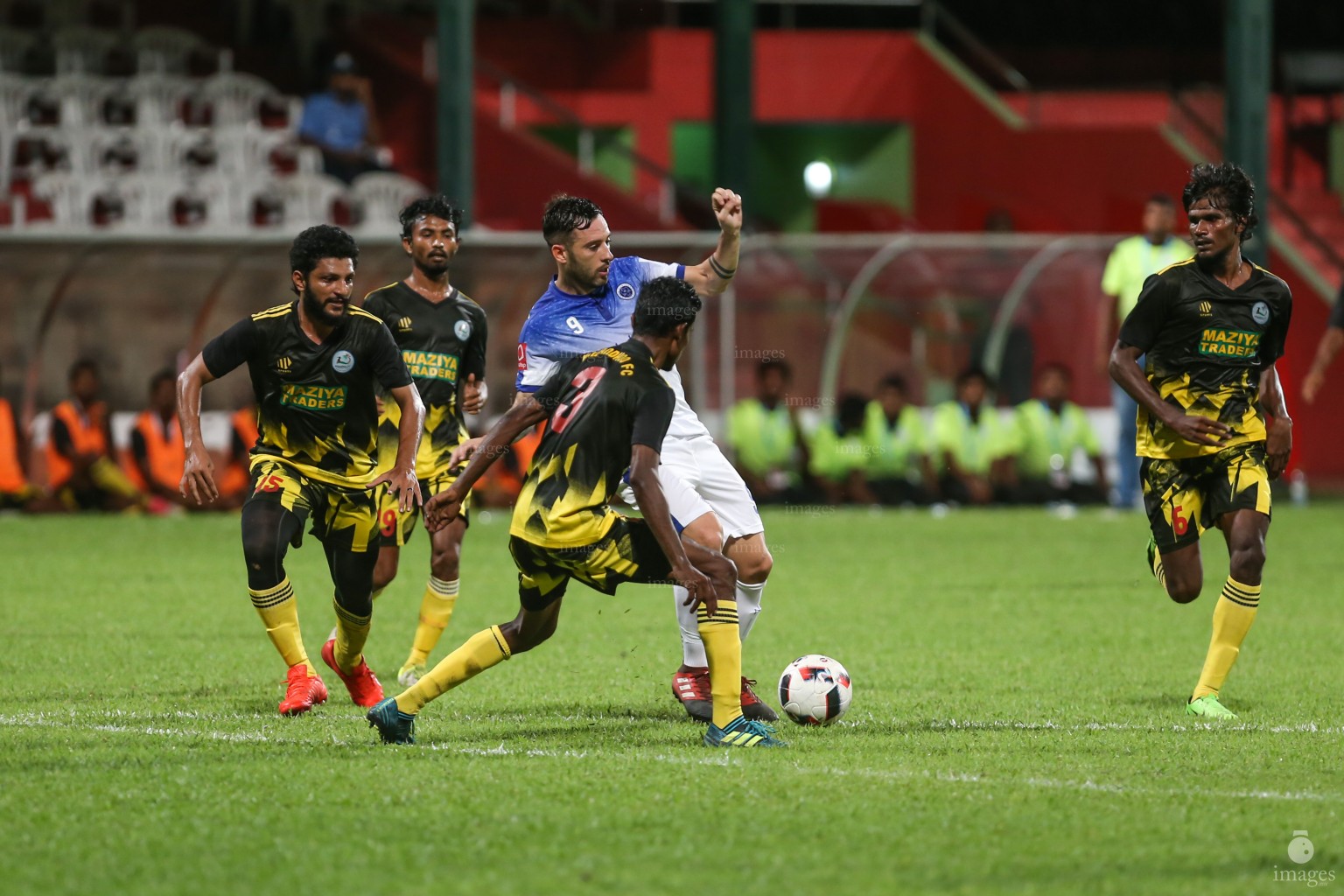 Ooredoo Dhivehi Premier League New Radiant SC Vs Sh.Milandhoo in Male , Maldives. Sunday, September. 10, 2017.( Images.mv Photo/ Abdulla Abeedh ).