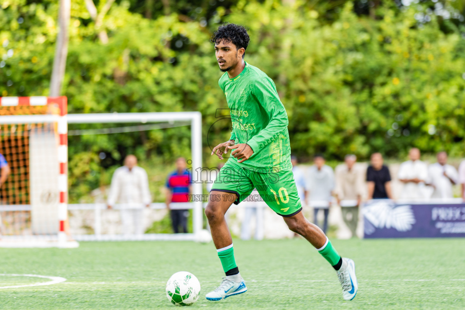 Bandos vs Varu in Resort League 2025 (North Male Zone) day 10 was held on Friday, 12th September 2025 in One And Only Reethi Rah Maldives Resort, Photos: Areef Adam / images.mv