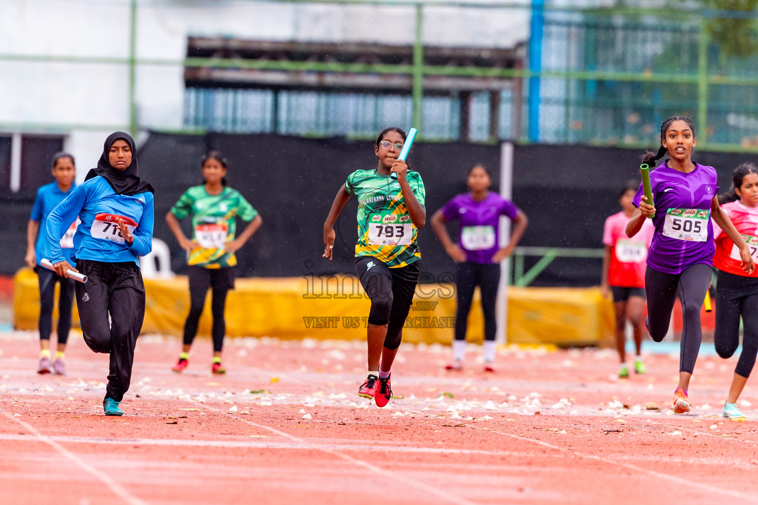 Day 6 of Inter-school Athletics Championship 2025 held in Ekuveni Synthetic Track, Male', Maldives on Sunday, 12th October 2025. Photos by: Nausham Waheed / Images.mv