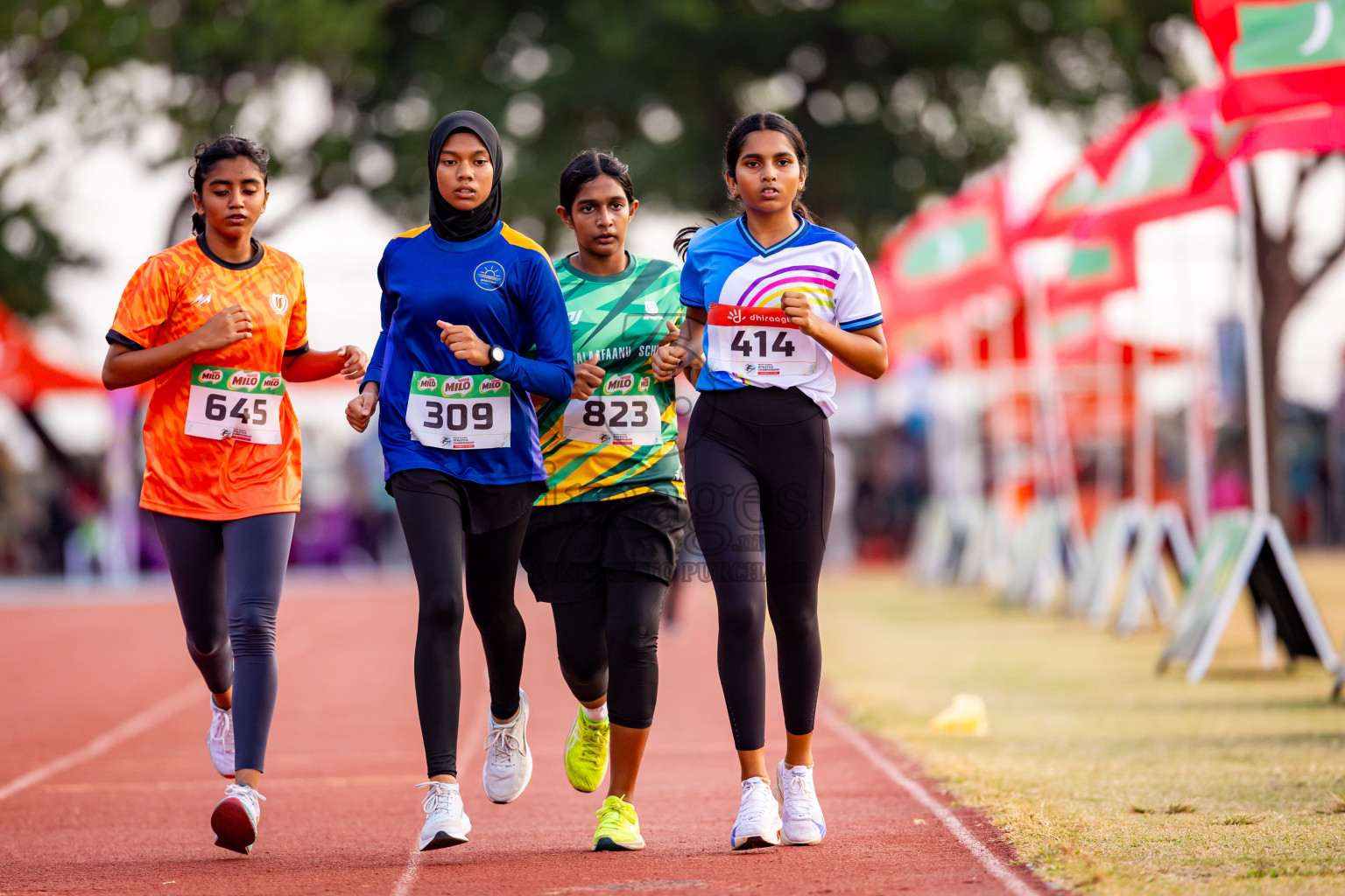 Day 3 of Inter-school Athletics Championship 2025 held in Ekuveni Synthetic Track, Male', Maldives on Wednesday, 08th October 2025. Photos by: Nausham Waheed / Images.mv