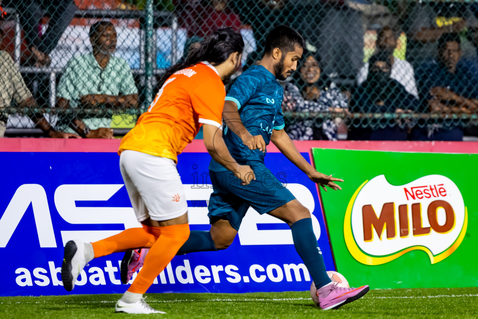 MPL vs Dhiraagu in Day 3 of Club Maldives Cup 2025 was held in Rehendi Futsal Ground, Hulhumale', Maldives on Tuesday, 30th September 2025. Photos: Nausham Waheed / images.mv