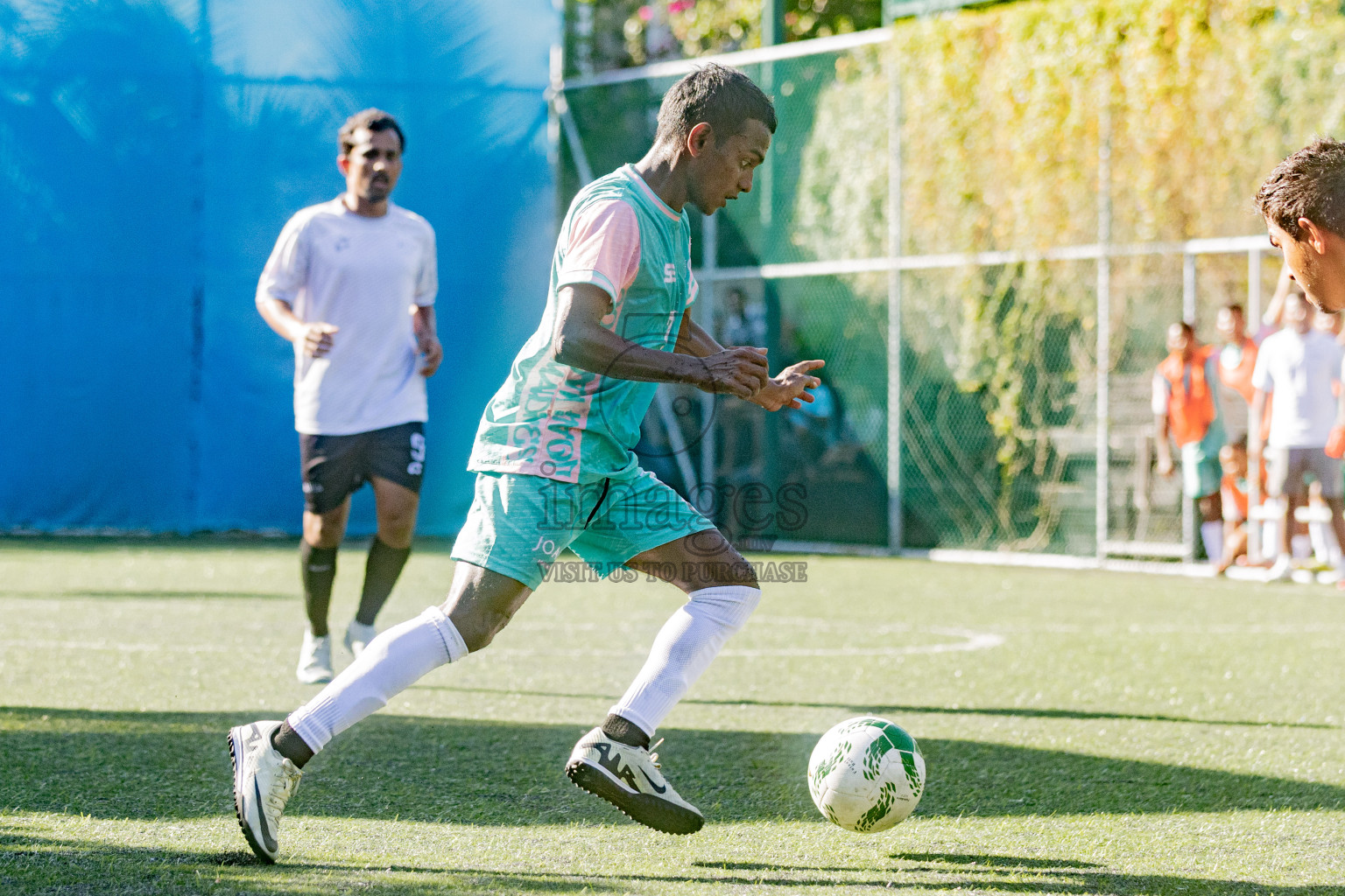 Resort League 2025 Raa Zone - Final Match
Joali vs kothaifaru in Resort League 2025 (Raa Zone) was held on Thursday, 21th august 2025 in JOALI Maldives Resort, Raa Atoll, Maldives. Photos: Areef Adam / images.mv