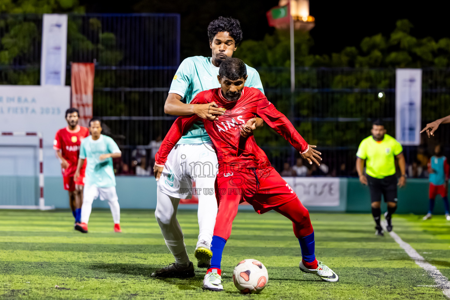 Dhonfan vs Eydhafushi in Day 4 of Better in Baa Futsal Fiesta 2025 Men's division held in B. Eydhafushi, Maldives on Saturday, 8th November 2025. Photos: Nausham Waheed / images.mv