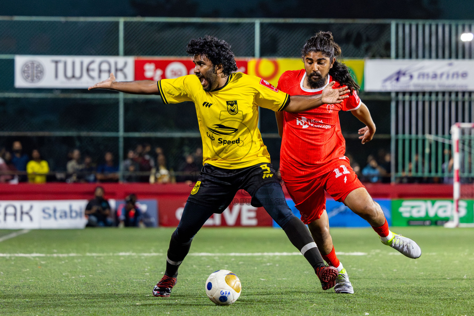 F Dhanraboodhoo vs F Magoodhoo in Faafu Atoll Finals in Day 25 of Golden Futsal Challenge 2025 was held on Wednesday , 28th January 2025, in Hulhumale', Maldives. Photos: Nausham Waheed / images.mv