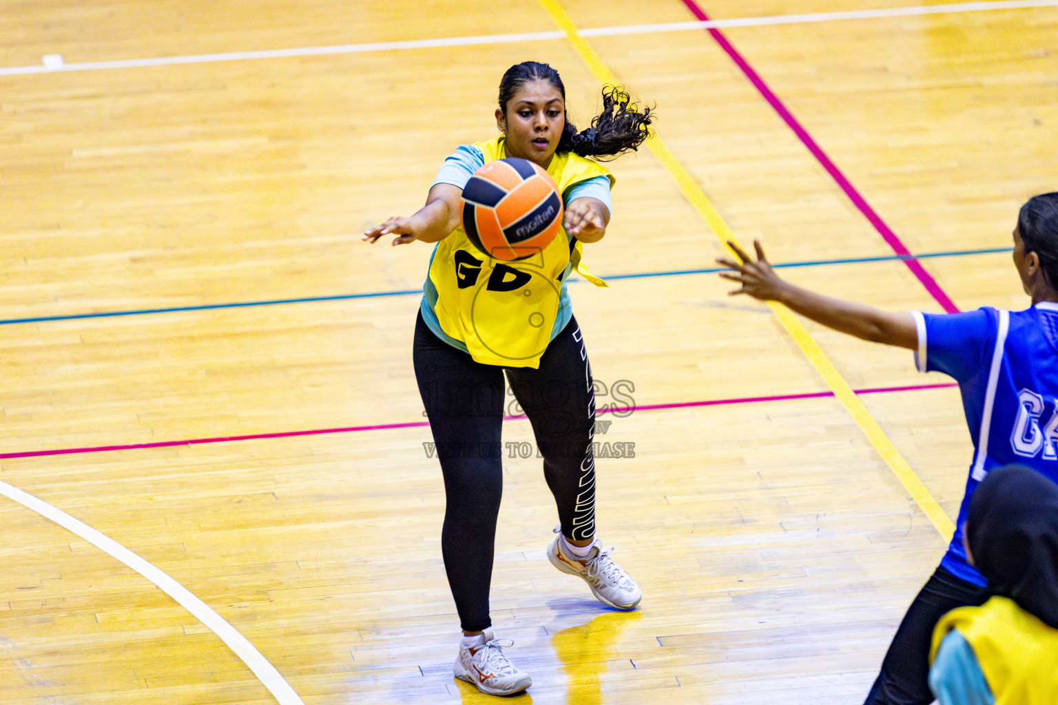 MV Netters vs Kulhudhuhfushi Youth & Recreation Club in Day 5 of 21st National Netball Tournament was held in Social Canter at Male', Maldives on Monday, 20th May 2024. Photos: Nausham Waheed / images.mv