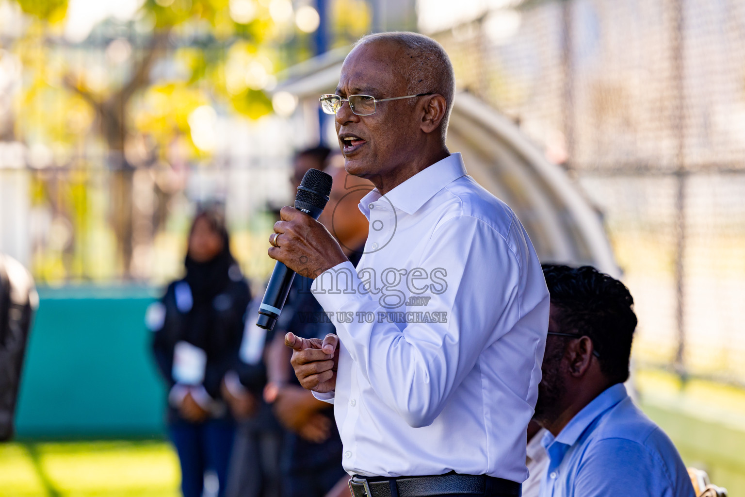 Dhonfanu vs Eydhafushi in Day 1 of Better in Baa Futsal Fiesta 2025 Woman's division held in B. Eydhafushi, Maldives on Wednesday, 5th November 2025. Photos: Nausham Waheed / images.mv