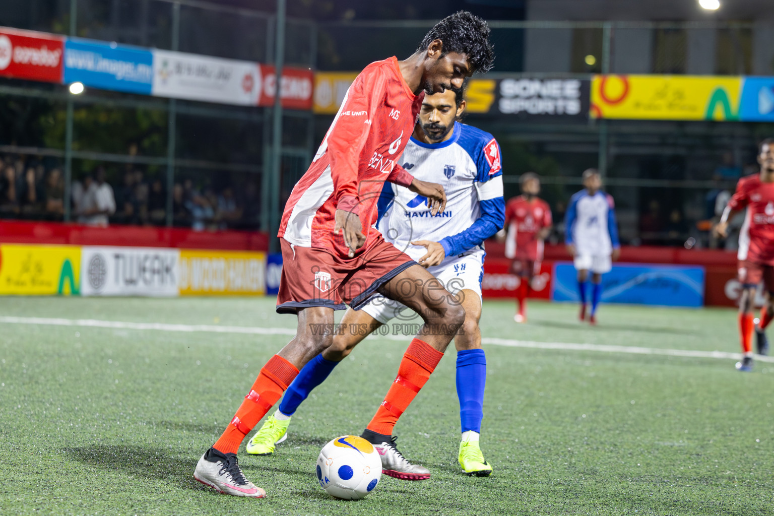 Th Vilufushi vs Th Kinbidhoo in Day 10 of Golden Futsal Challenge 2025 was held on Tuesday, 14th January 2025, in Hulhumale', Maldives Photos: Ismail Thoriq / images.mv