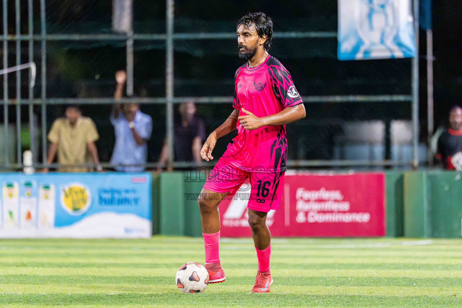 Goalhians VS Foemathi in Day 4 - Fonadhoo Youth Futsal Challenge 2025 held in Fonadhoo Futsal Stadium, L. Fonadhoo, Maldives on Wednesday, 29th October 2025 Photos: Arif Rasheed / images.mv