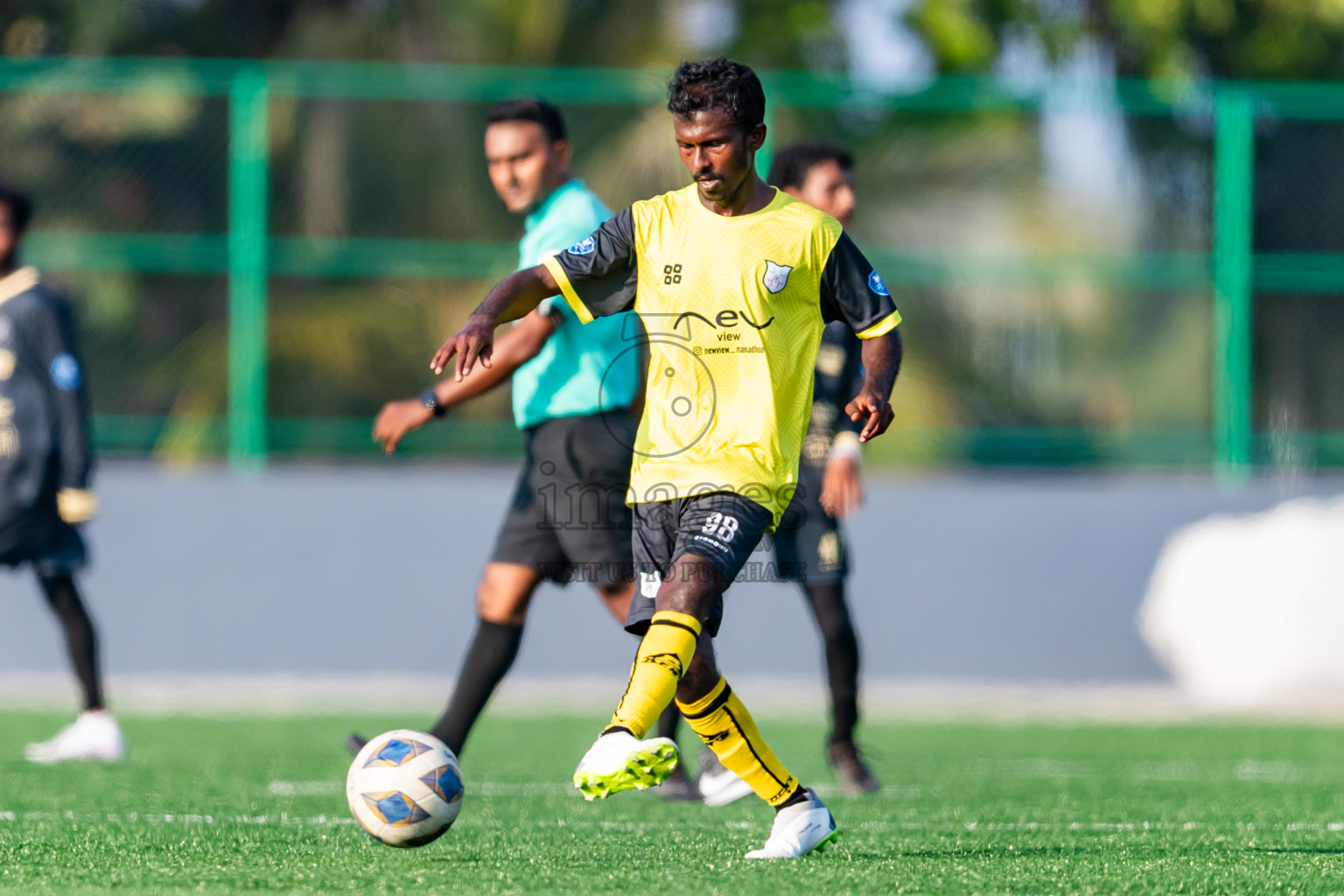 Kanmathi Juniors vs JT Sports from Manadhoo Council Cup 2024 in N Manadhoo Maldives on Wednesday, 21st February 2023. Photos: Nausham Waheed / images.mv