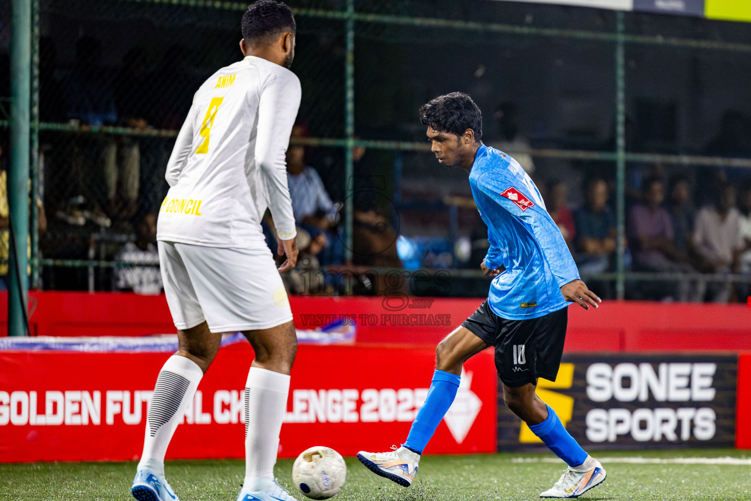 HDh Hanimaadhoo vs HDh Finey in Day 17 of Golden Futsal Challenge 2025 was held on Tuesday, 21st January 2025, in Hulhumale', Maldives. Photos: Nausham Waheed / images.mv