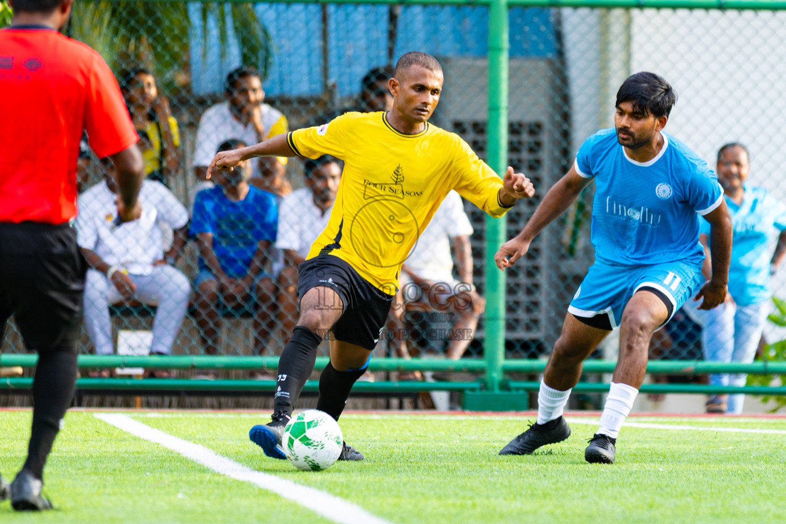 FINOLHU VS FOUR SEASONS LANDAA GIRAAVARU in Semi Finals of Resort League 2025 (Baa Zone) was held on Wednesday, 16th July 2025 in Avani+ Fares Maldives Resort, Baa Atoll, Maldives. Photos: Areef Adam / images.mv