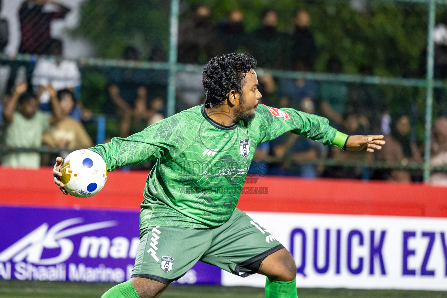 HDh Nolhivaran vs HDh Kumundhoo in Day 13 of Golden Futsal Challenge 2025 was held on Friday, 17th January 2025, in Hulhumale', Maldives 
Photos: Hassan Simah / images.mv
