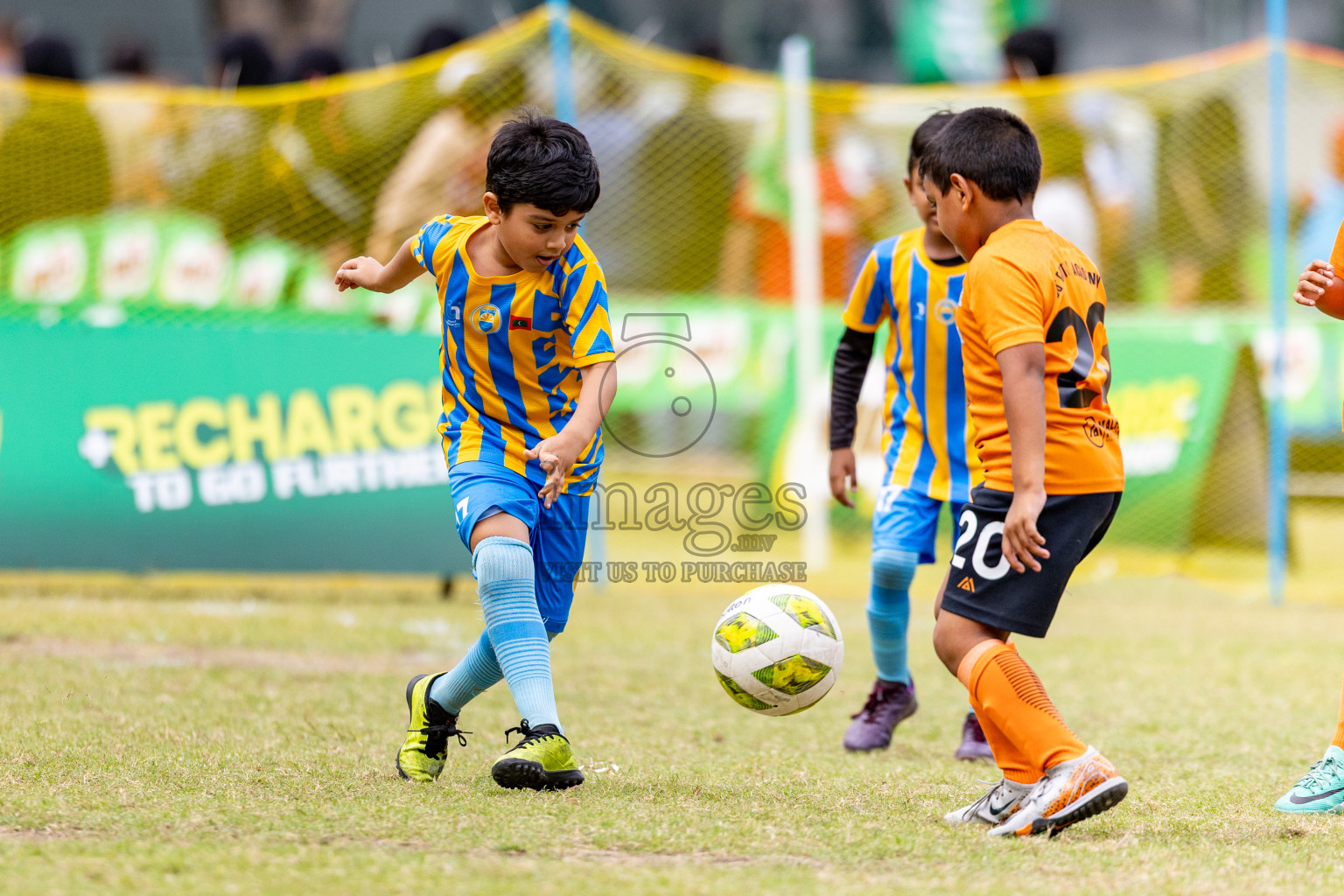 Day 1 of MILO SVAM Juniors 2025 (U-8) was held at Henveiru Stadium in Male', Maldives on Thursday, 26th June 2025. 
Photos: Hassan Simah / images.mv