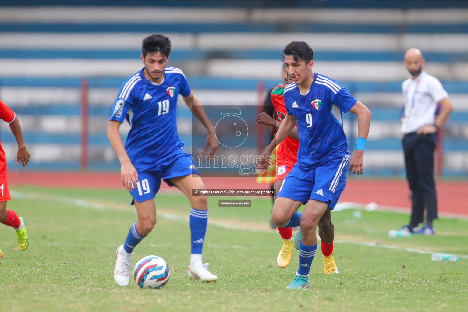 Kuwait vs Bangladesh in the Semi-final of SAFF Championship 2023 held in Sree Kanteerava Stadium, Bengaluru, India, on Saturday, 1st July 2023. Photos: Nausham Waheed, Hassan Simah / images.mv