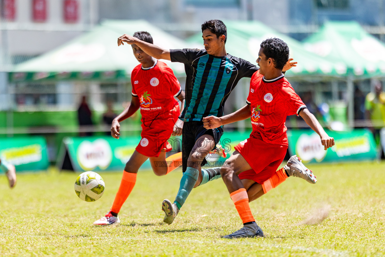 Day 5 of MILO Academy Championship 2025 (U14) was held on Monday, 3rd November 2025 at Henveiru Football Grounds, Male', Maldives . 

Photos: Mohamed Mahfooz Moosa / images.mv