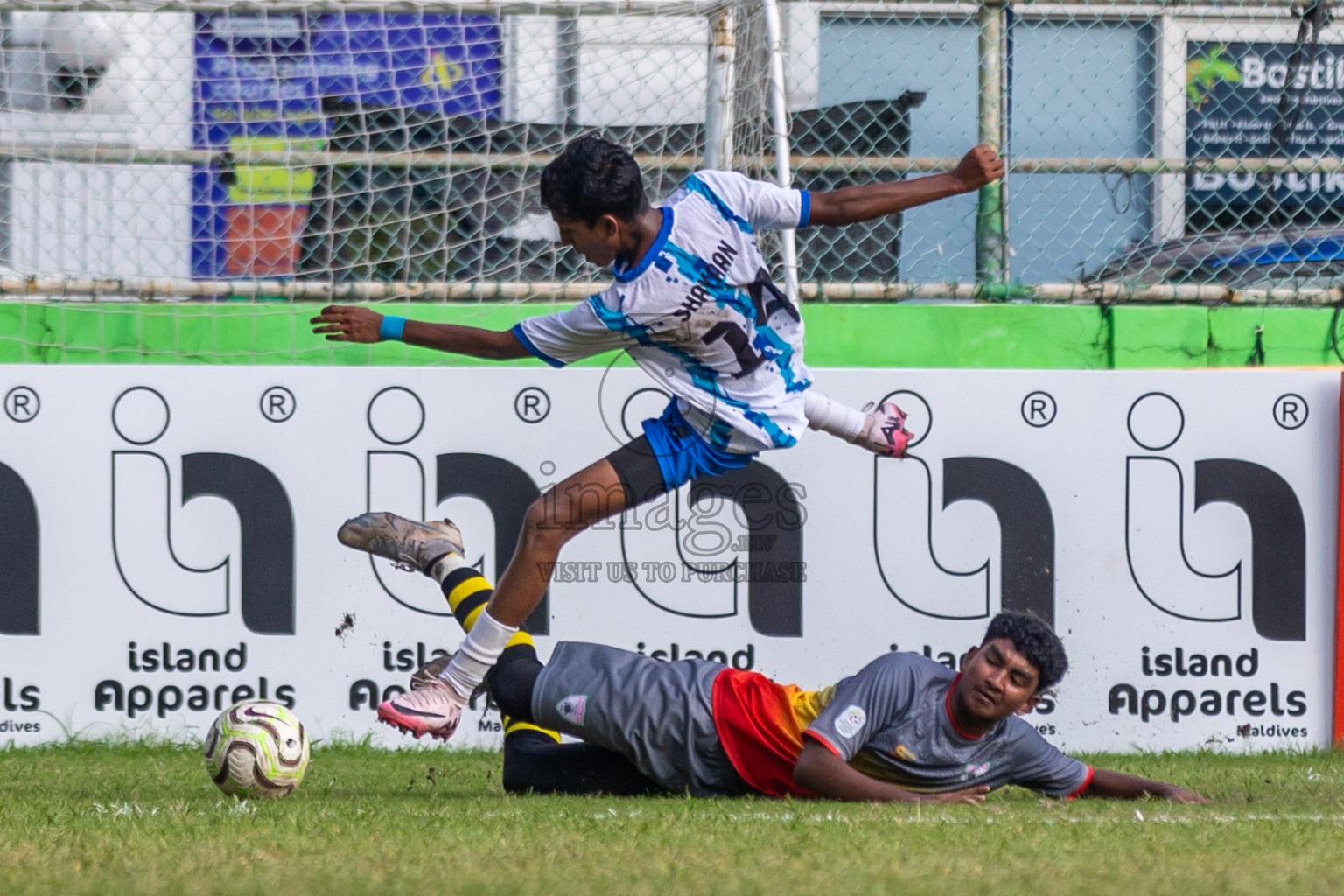 Club Eagles vs Super United Sports  in Day 12 of Dhivehi Youth League 2024 held at Henveiru Stadium on Wednesday , 18th December 2024. Photos: Shuu Abdul Sattar