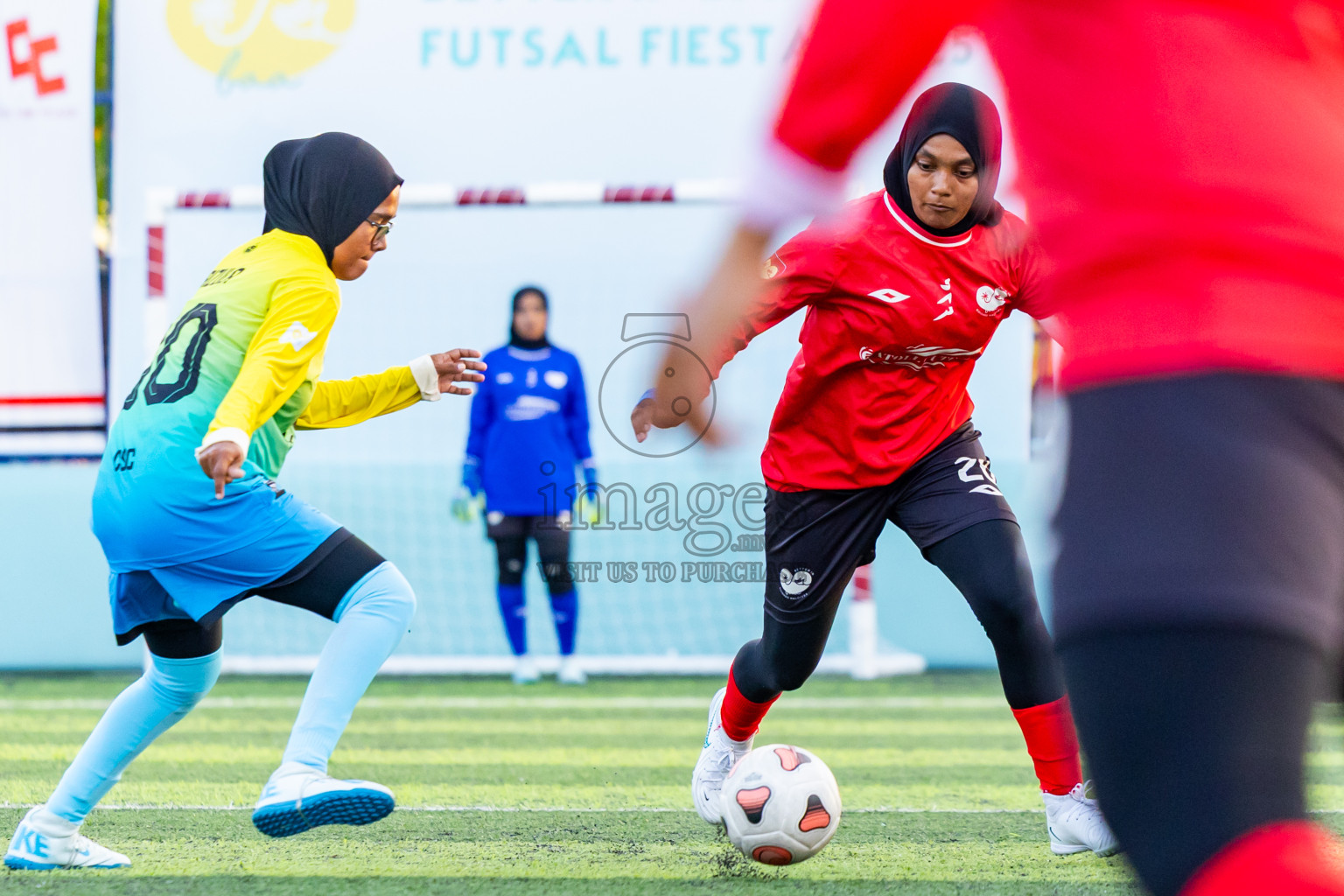 Kihaadhoo vs Goidhoo in Day 1 of Better in Baa Futsal Fiesta 2025 Woman's division held in B. Eydhafushi, Maldives on Wednesday, 5th November 2025. Photos: Nausham Waheed / images.mv