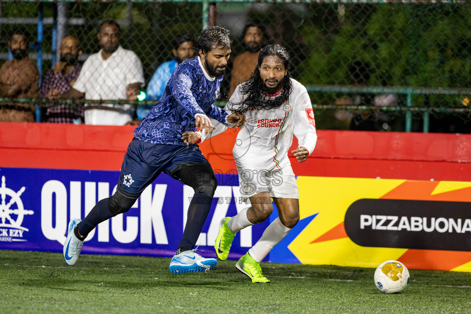 L. Isdhoo VS L. Mundoo in Day 18 of Golden Futsal Challenge 2025 was held on Wednesday, 22nd January 2025, in Hulhumale', Maldives. Photos: Nausham Waheed / images.mv