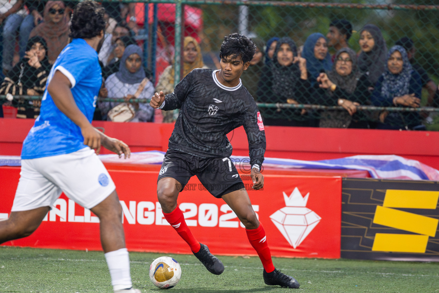 Dh Bandidhoo vs Dh Maaenboodhoo in Day 13 of Golden Futsal Challenge 2025 was held on Friday, 17th January 2025, in Hulhumale', Maldives Photos: Ismail Thoriq / images.mv