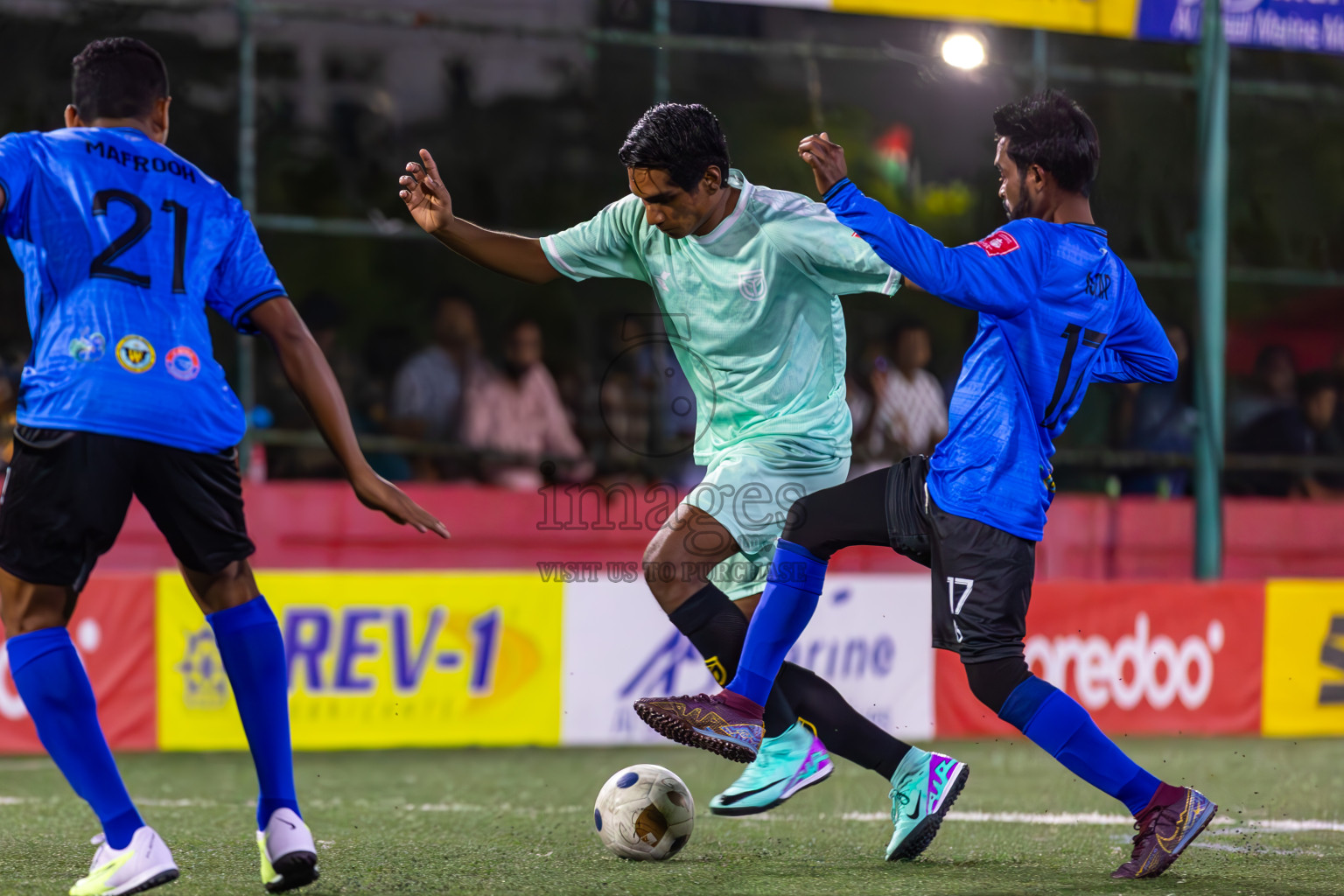 B Kendhoo vs B Thulhaadhoo in Day 21 of Golden Futsal Challenge 2024 was held on Sunday , 4th February 2024 in Hulhumale', Maldives
Photos: Ismail Thoriq / images.mv