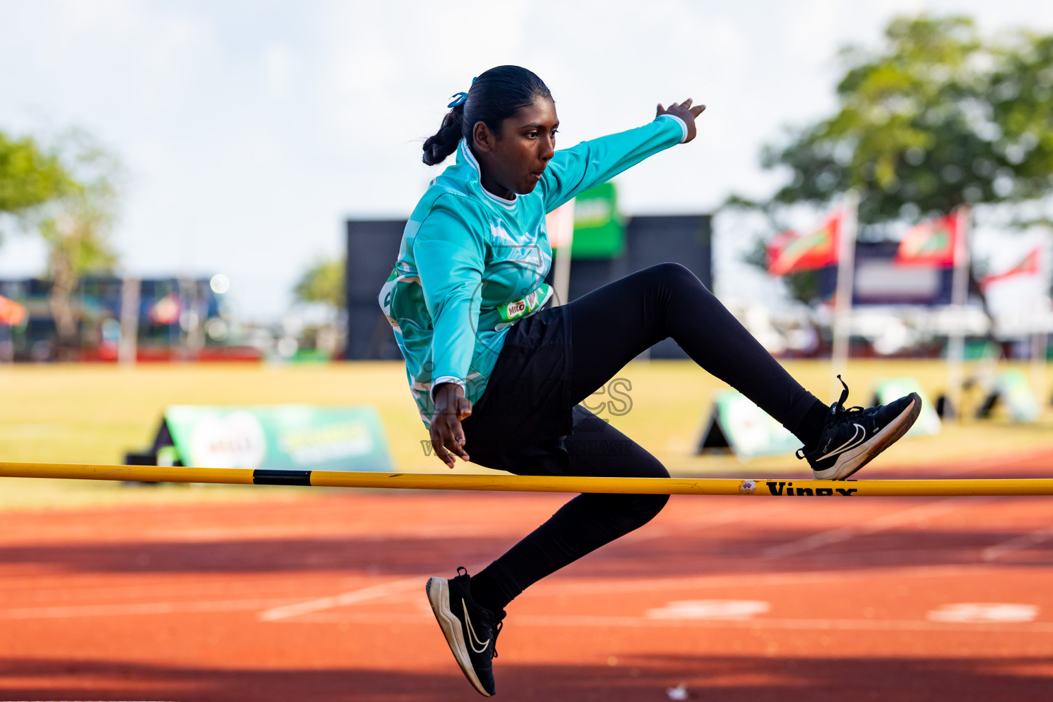 Day 4 of Inter-school Athletics Championship 2025 held in Ekuveni Synthetic Track, Male', Maldives on Thursday, 09th October 2025. Photos by: Nausham Waheed / Images.mv