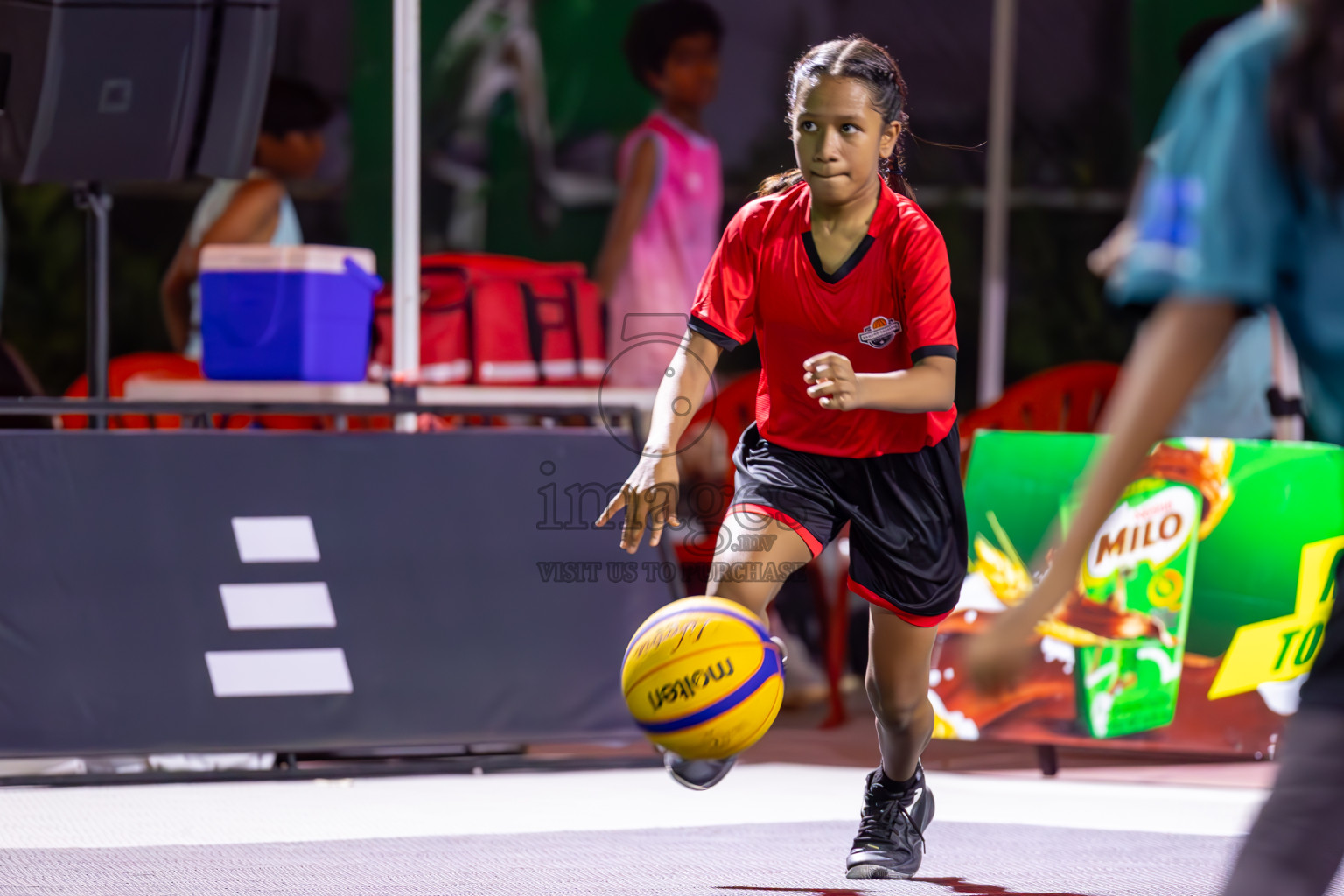 Day 3 of MILO Ramadan 3x3 Challenge 2024 was held in Ekuveni Outdoor Basketball Court at Male', Maldives on Thursday, 14th March 2024.
Photos: Ismail Thoriq / images.mv