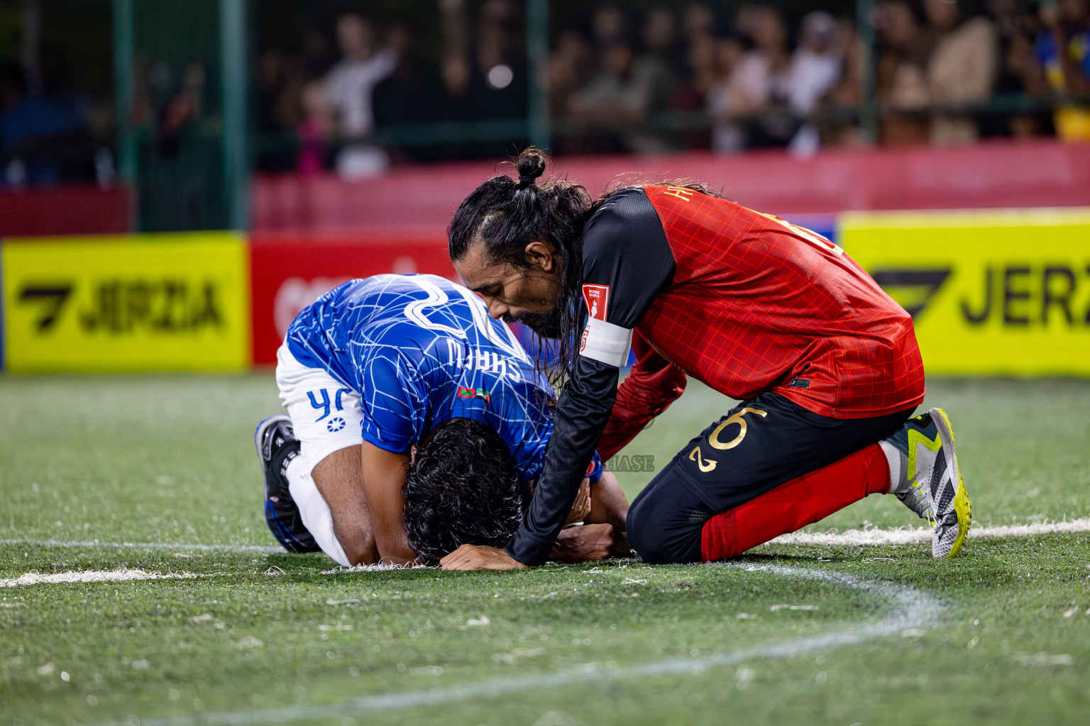 L. Gan VS HDh. Naivaadhoo in Round of 16 on Day 40 of Golden Futsal Challenge 2024 which was held on Tuesday, 27th February 2024, in Hulhumale', Maldives Photos: Hassan Simah / images.mv