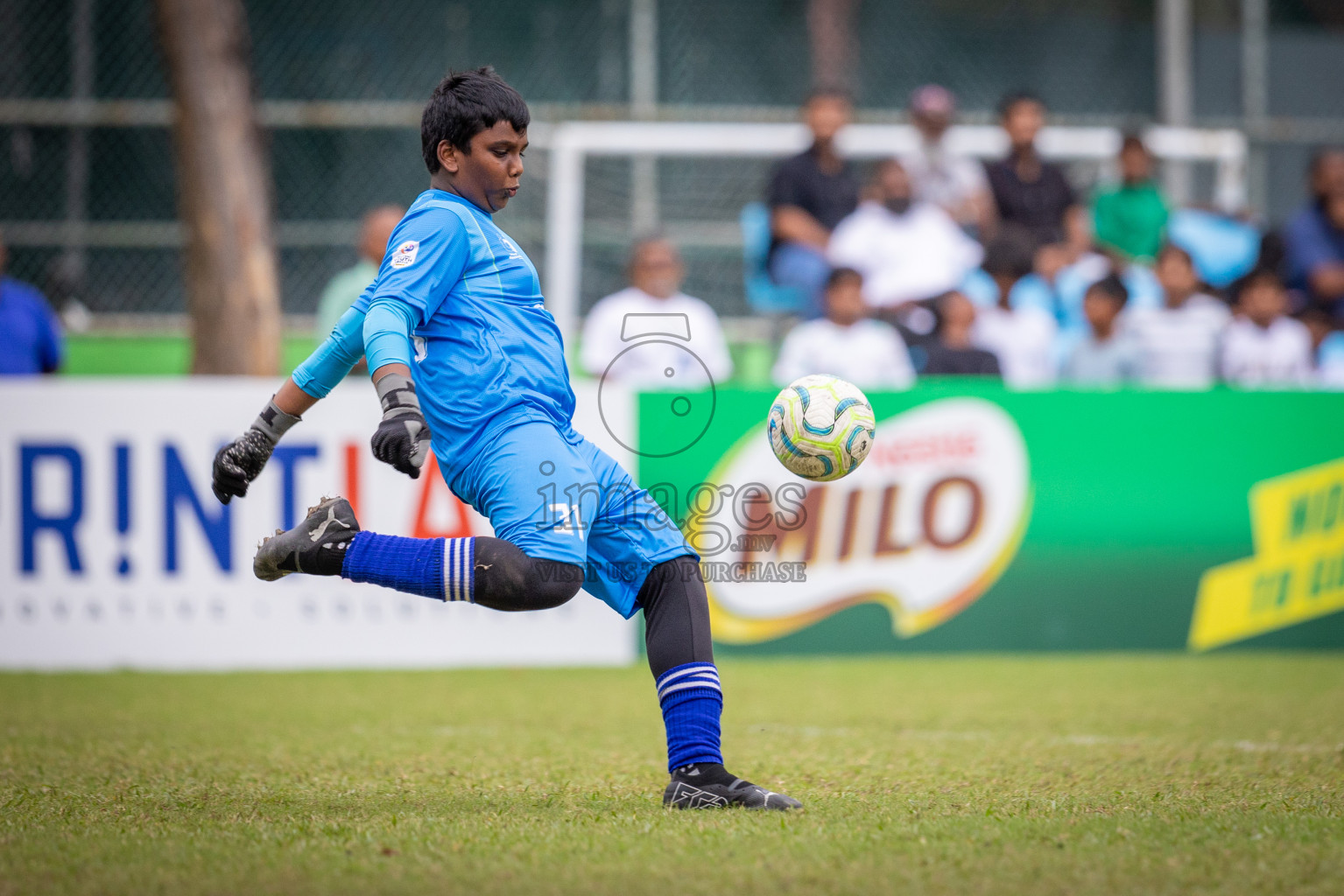 Eagles vs Maziya (U12) in Dhivehi Youth League 2024 - Day 2. Matches held at Henveiru Stadium on 22nd November 2024 , Friday. Photos: Shuu Abdul Sattar/ Images.mv