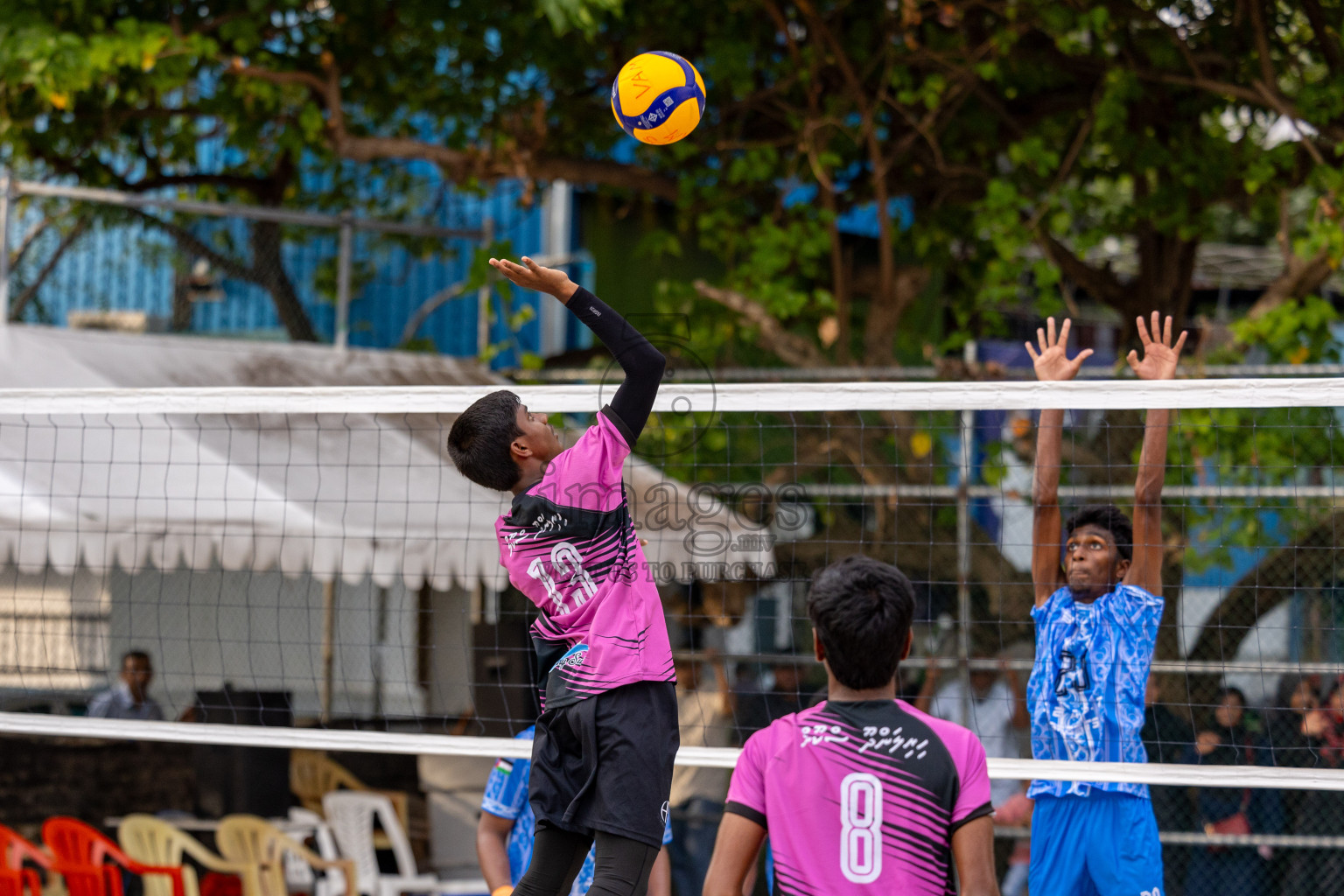 Day 11 of Interschool Volleyball Tournament 2024 was held in Ekuveni Volleyball Court at Male', Maldives on Monday, 2nd December 2024.
Photos: Ismail Thoriq / images.mv