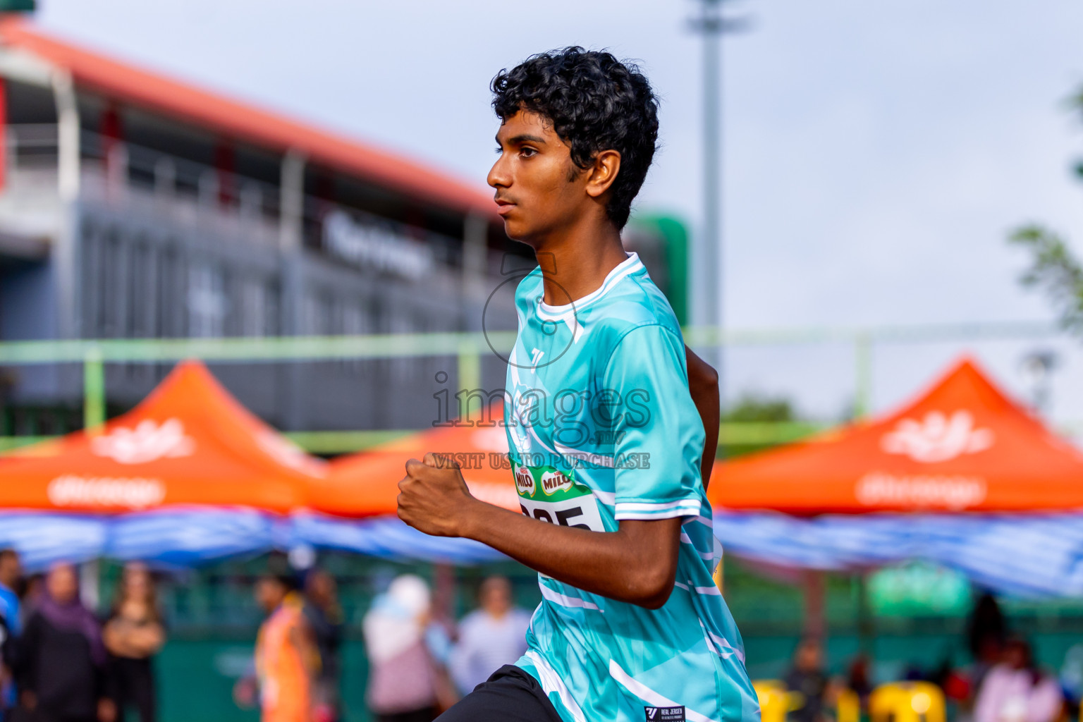 Day 5 of Inter-school Athletics Championship 2025 held in Ekuveni Synthetic Track, Male', Maldives on Saturday, 11th October 2025. Photos by: Nausham Waheed / Images.mv