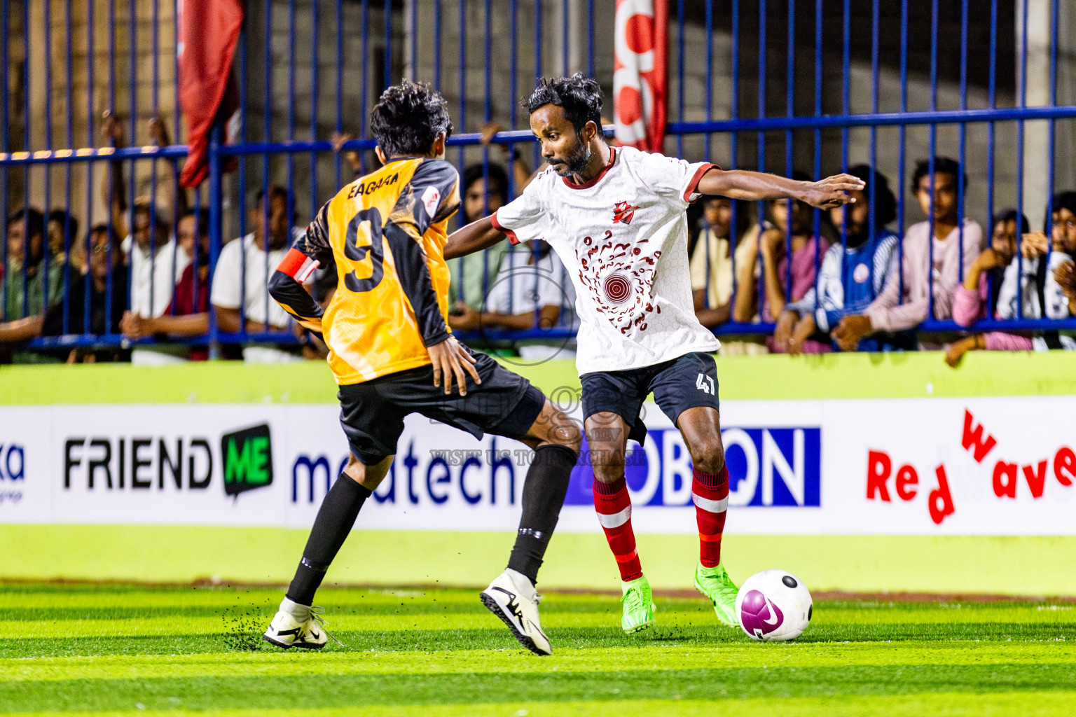 All Wolves vs FC Dhunthari in Day 2 of Eydhafushi Futsal Cup 2024 was held on Tuesday, 9th April 2024, in B Eydhafushi, Maldives Photos: Nausham Waheed / images.mv