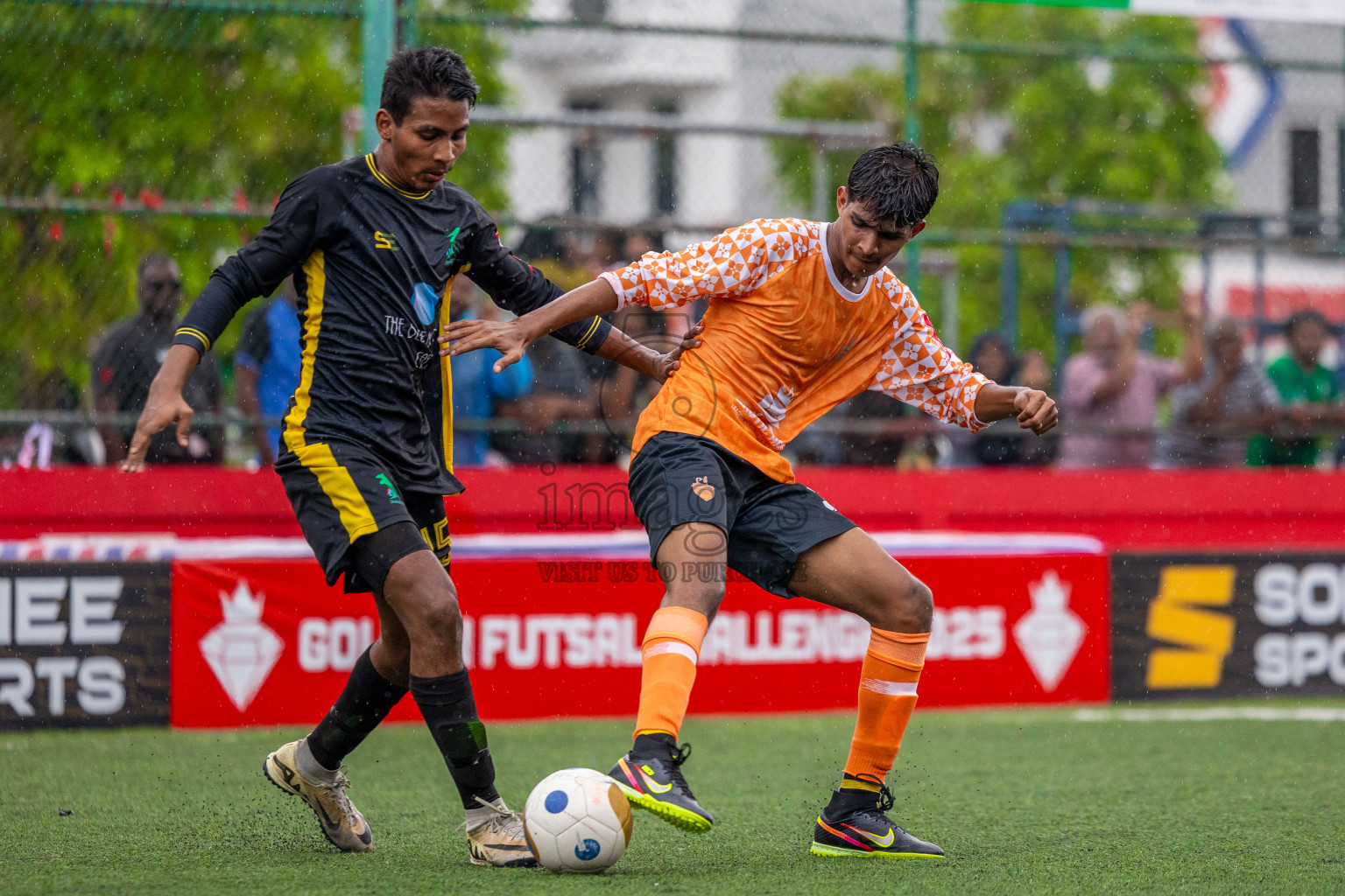 ADh Dhangethi vs ADh Hangnaameedhoo in Day 10 of Golden Futsal Challenge 2025 was held on Tuesday, 14th January 2025, in Hulhumale', Maldives Photos: Shuu Abdul Sattar / images.mv