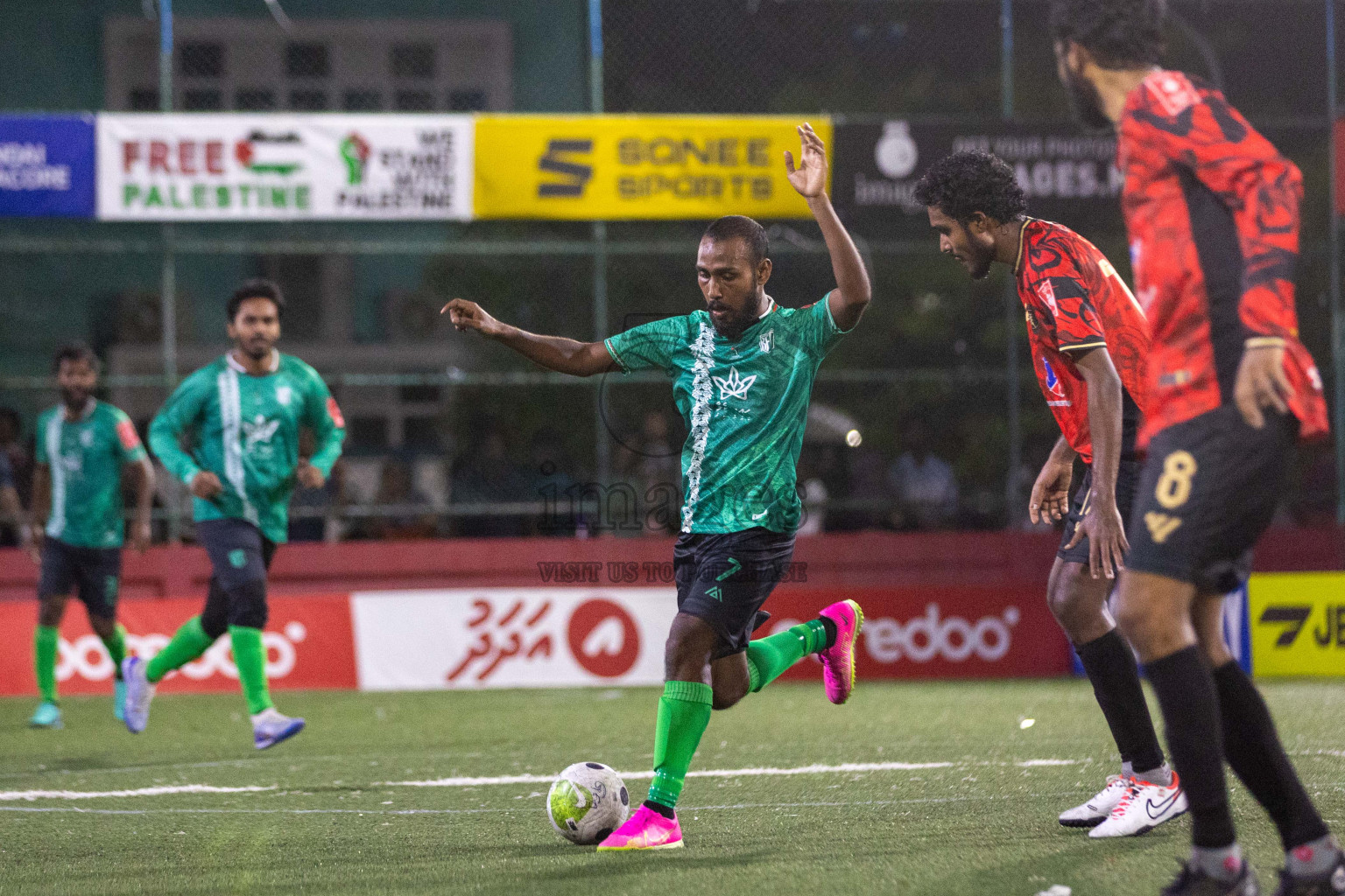 HA Thuraakunu vs HA Kelaa in Day 5 of Golden Futsal Challenge 2024 was held on Friday, 19th January 2024, in Hulhumale', Maldives
Photos: Ismail Thoriq / images.mv